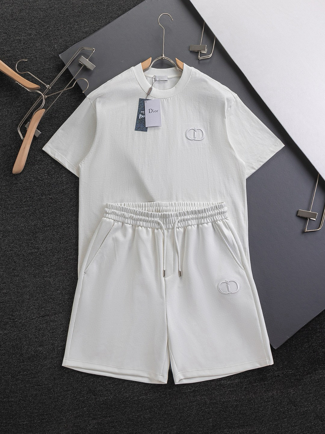 Dior Shirts — fbb2c9fa Angle 1