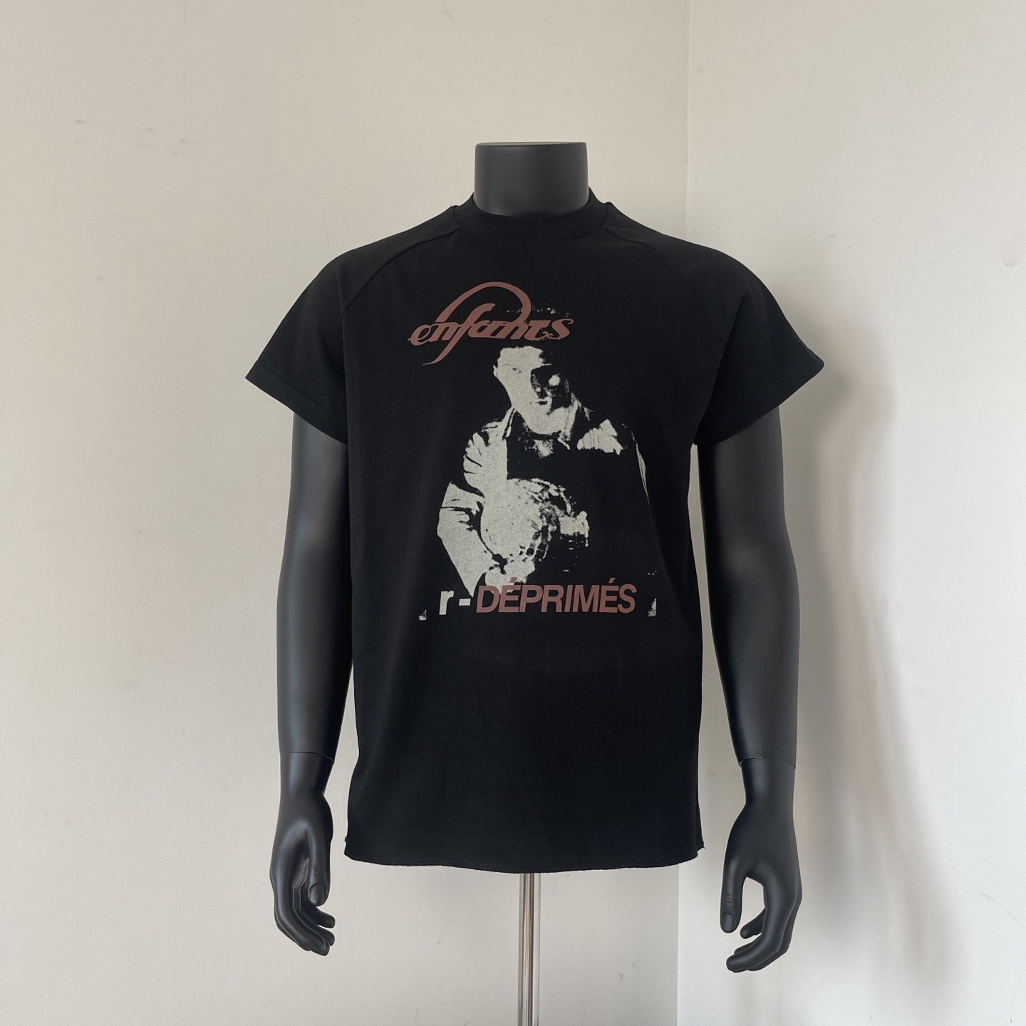ERD Shirts — 89ac405b Angle 1
