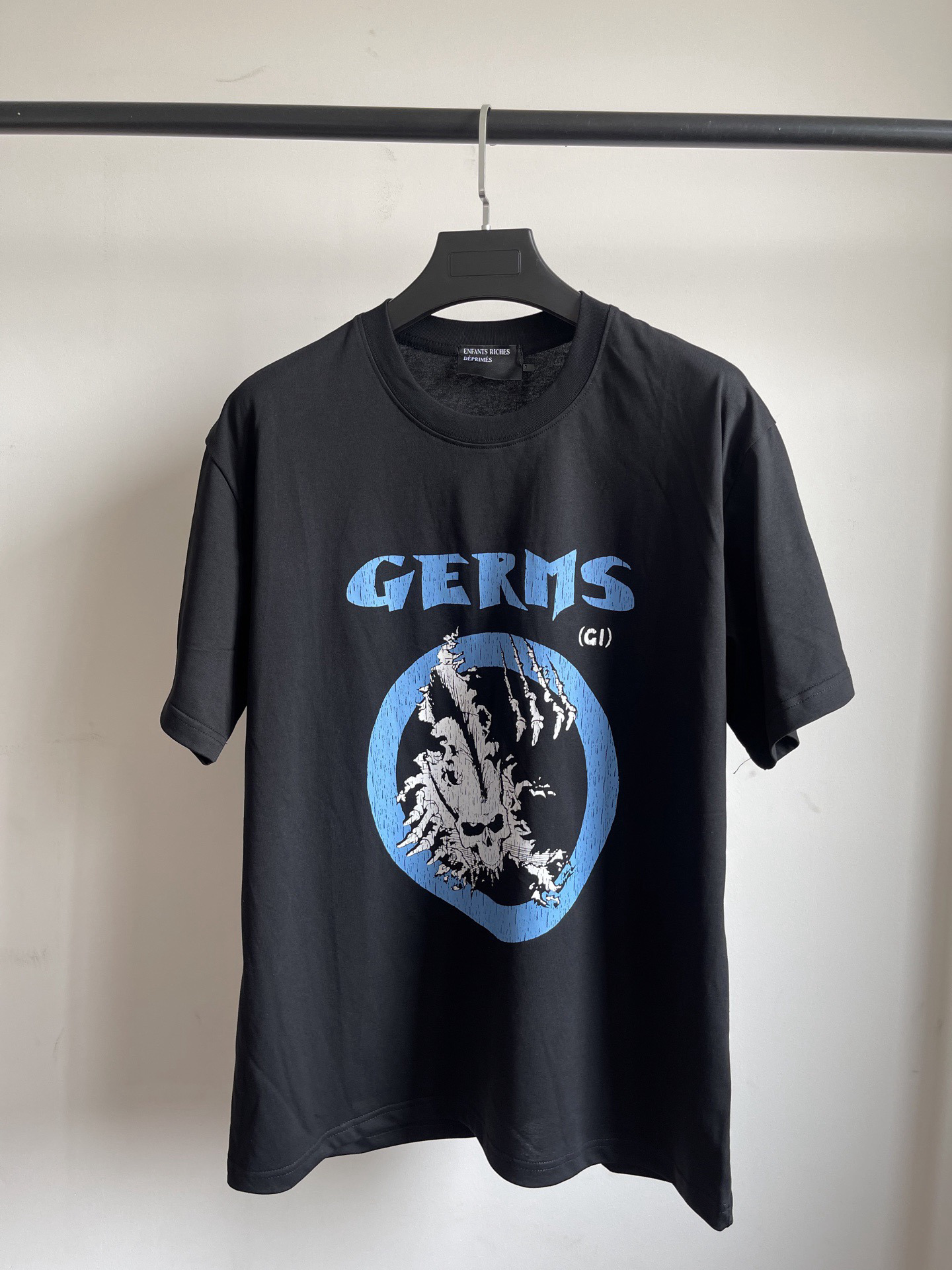 ERD Shirts — 99e76dfc Angle 1