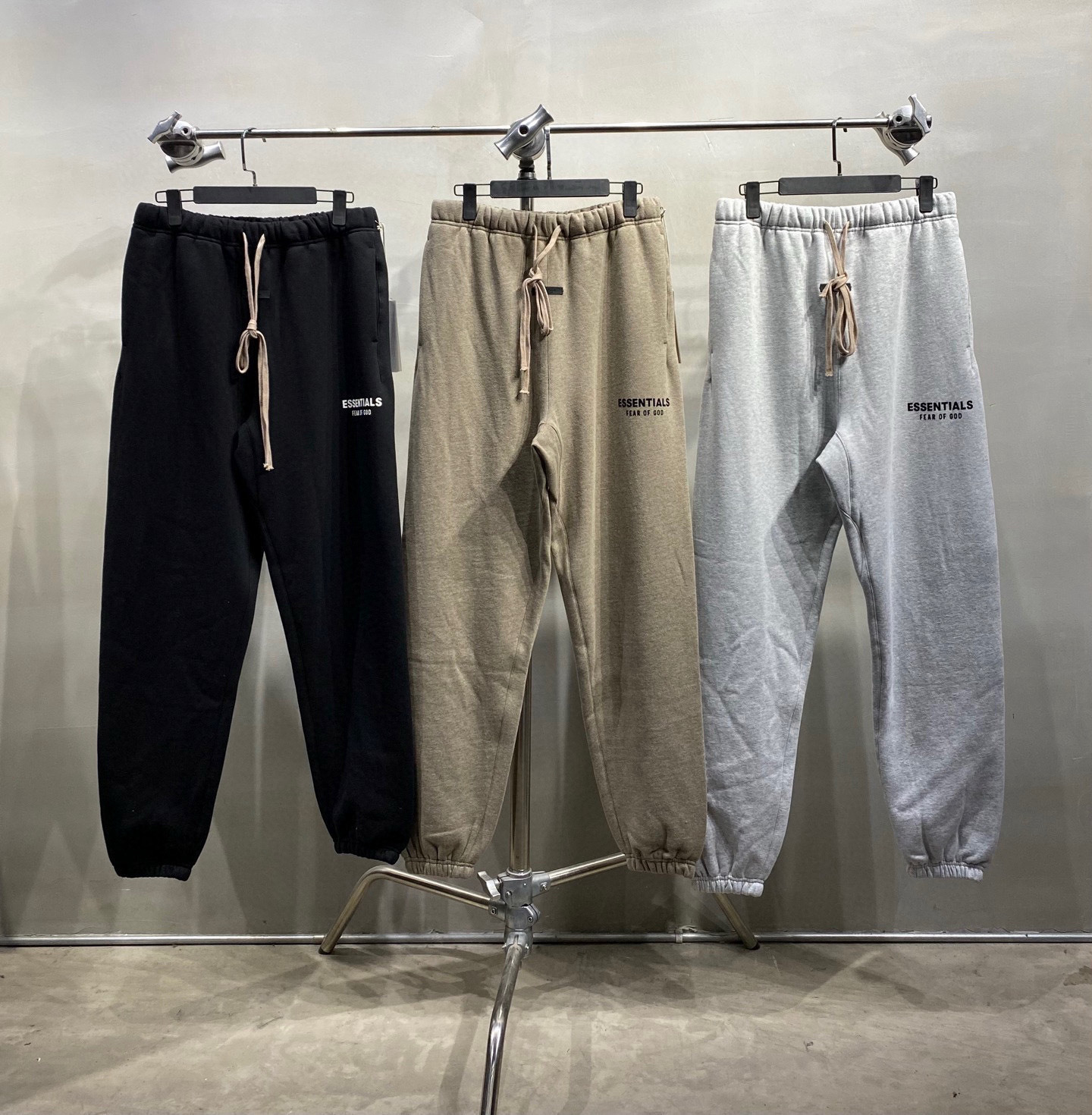 Essentials Hoodie — 8ef451e1 Angle 1