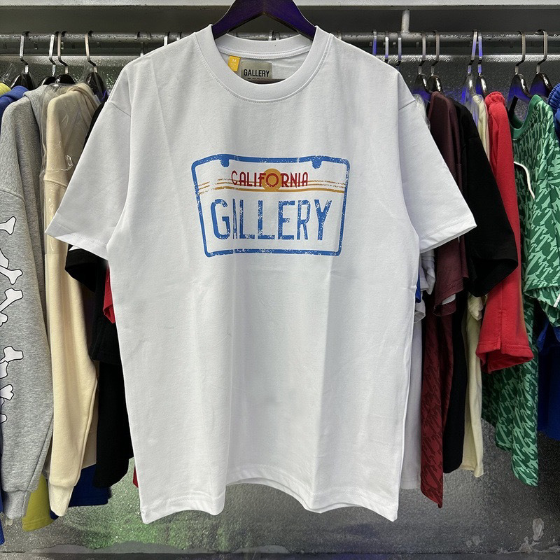 Gallery Dept Shirts — 92bd67a6 Angle 1
