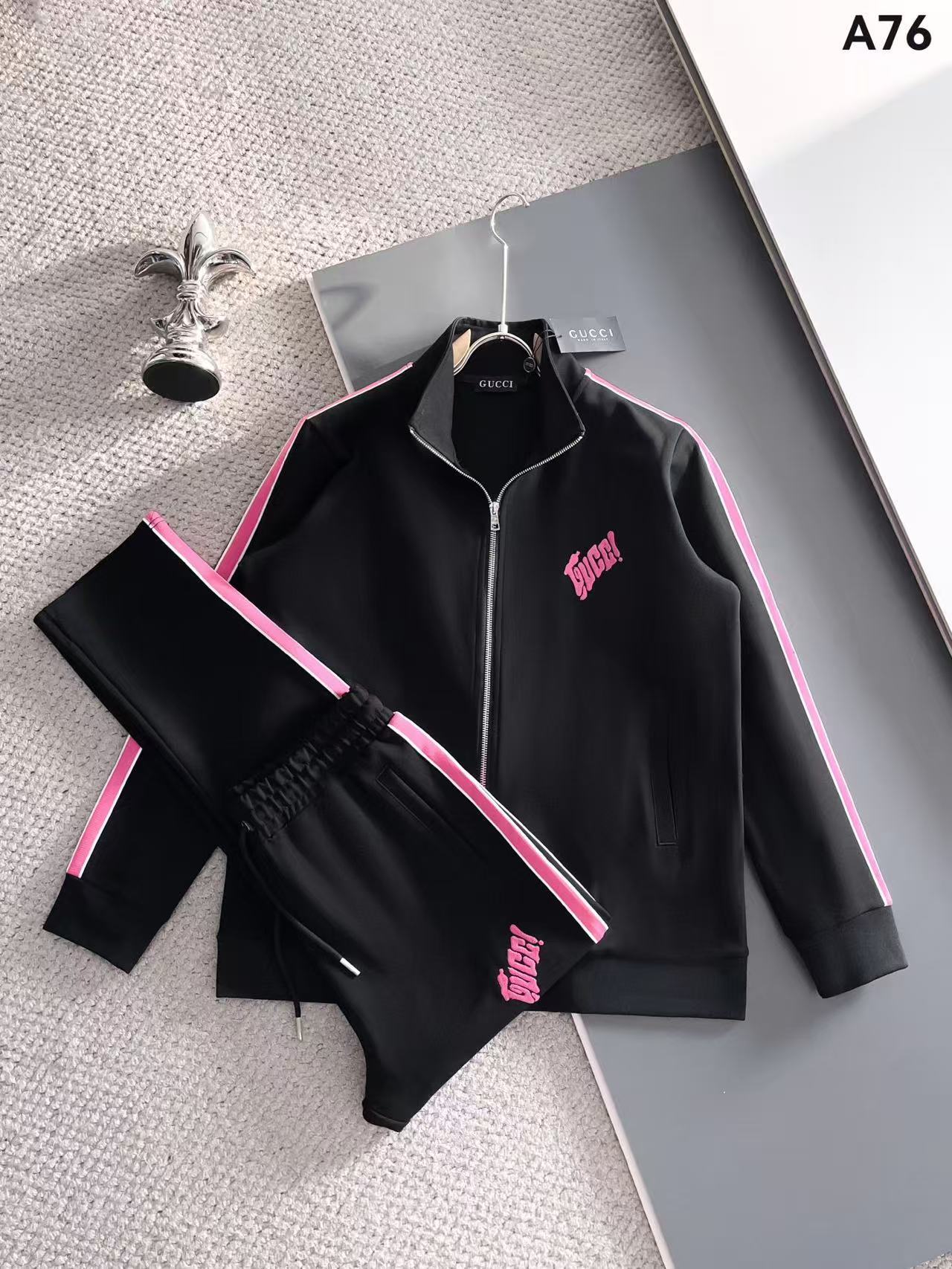 Gucci Hoodie — 0e4994bf Angle 1