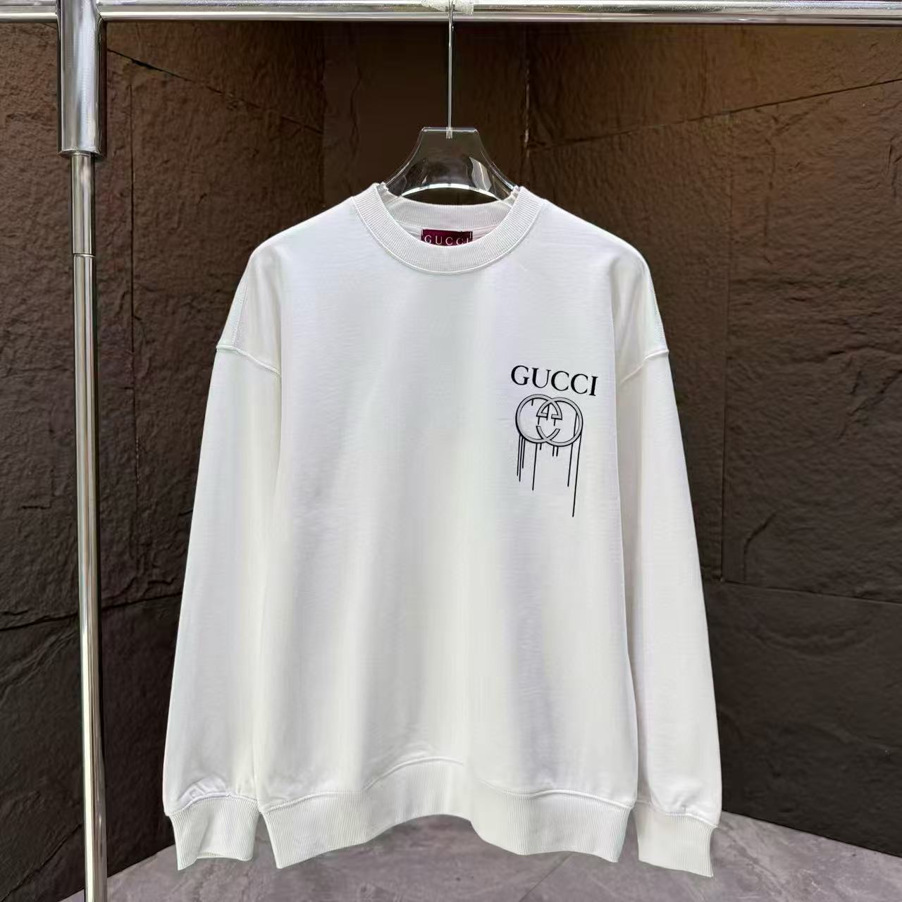 Gucci Hoodie — 0f83b572 Angle 1