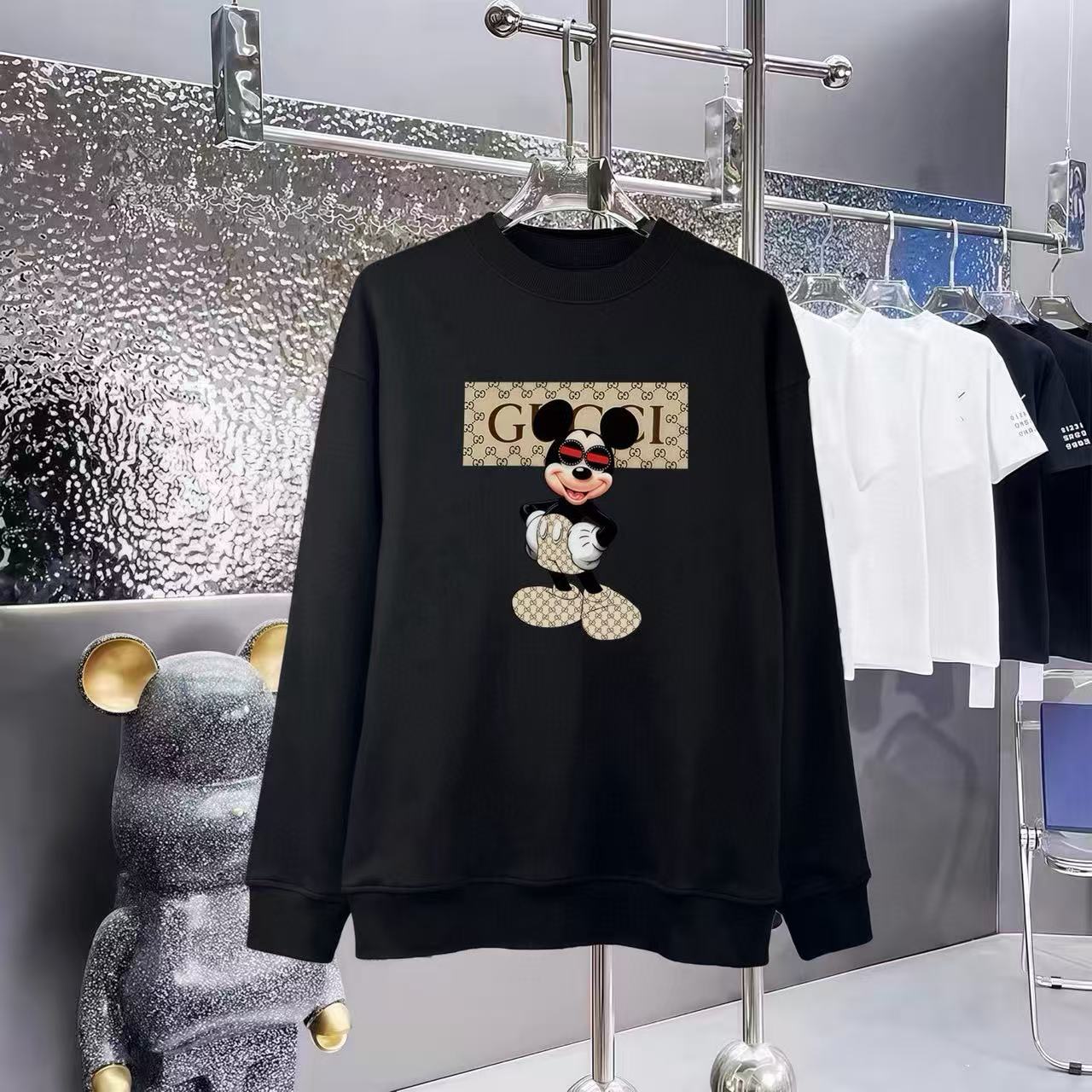 Gucci Hoodie — 2995e863 Angle 1