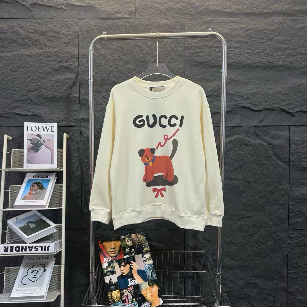 Gucci Hoodie — 2bdb3ddb Angle 1