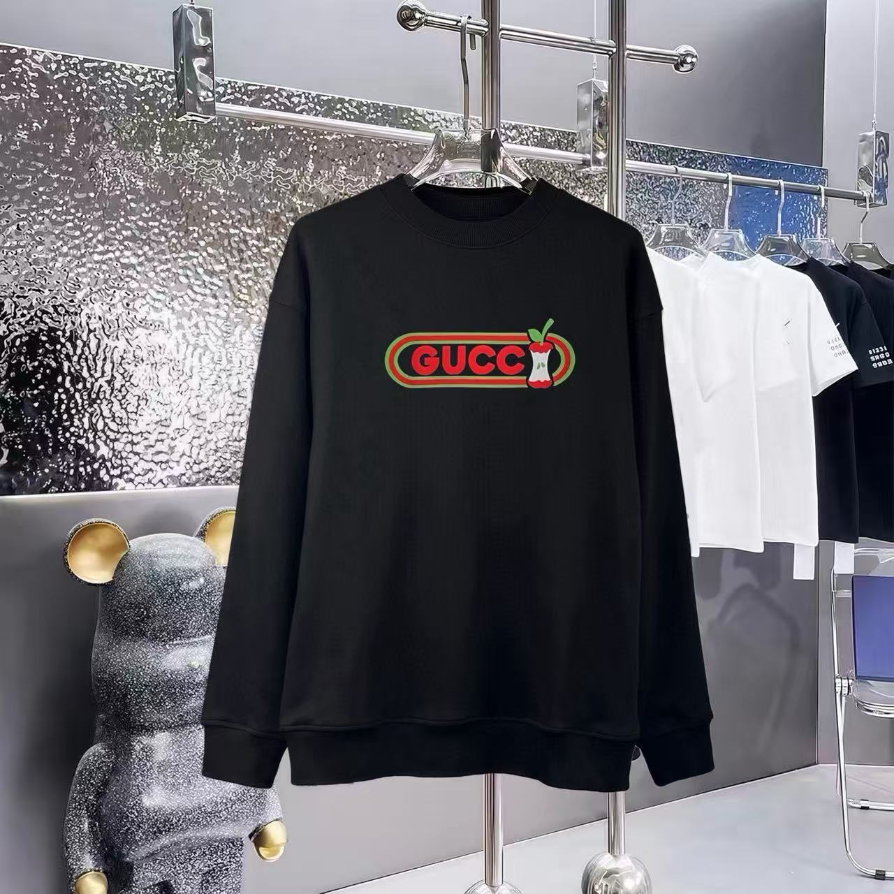 Gucci Hoodie — 5f07c5c2 Angle 1
