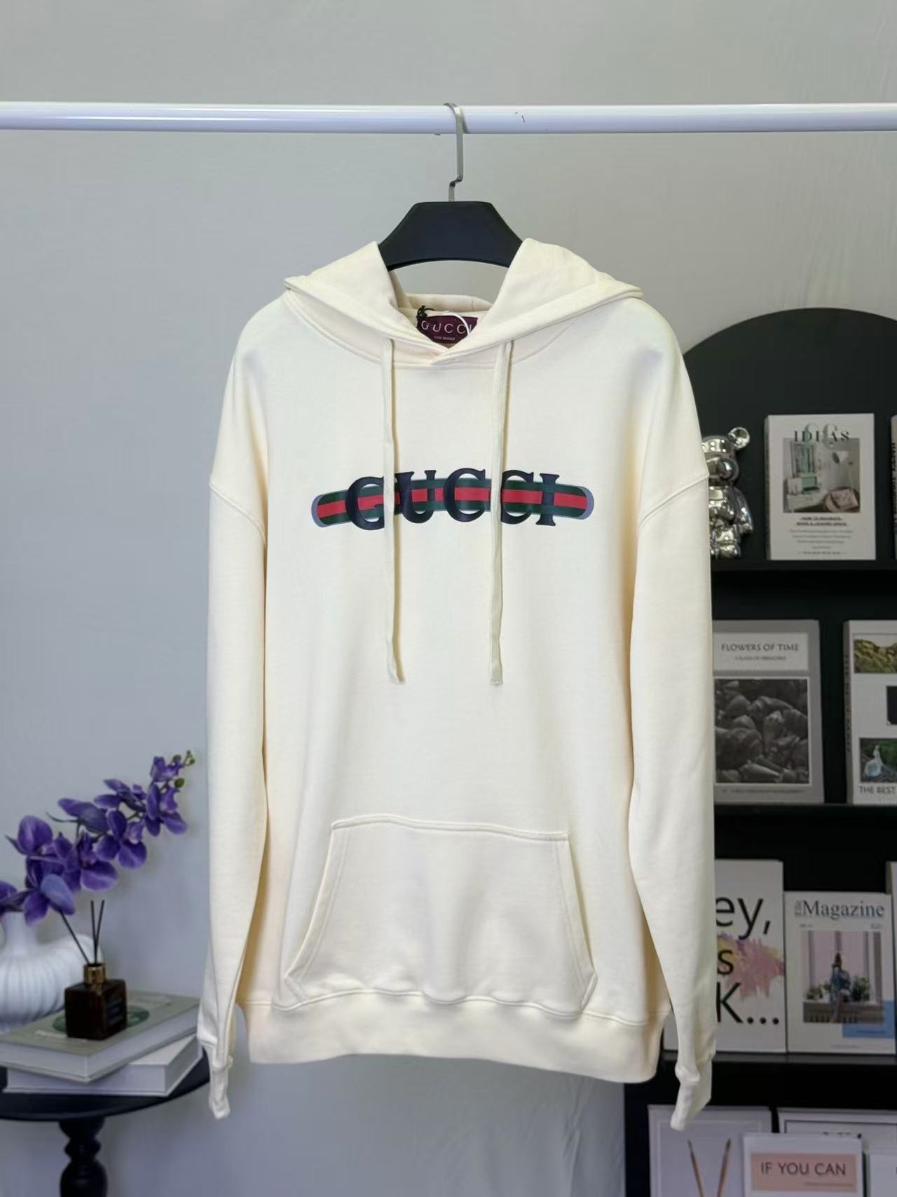 Gucci Hoodie — 64b8aff4 Angle 1