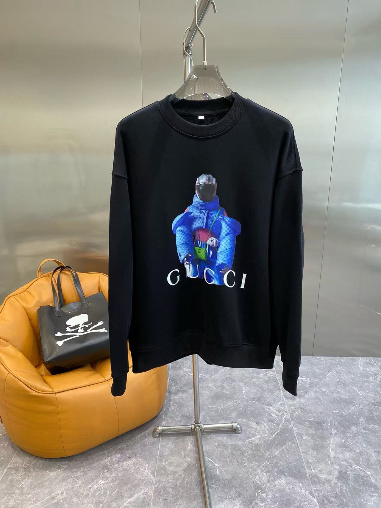 Gucci Hoodie — 6ca89428 Angle 1