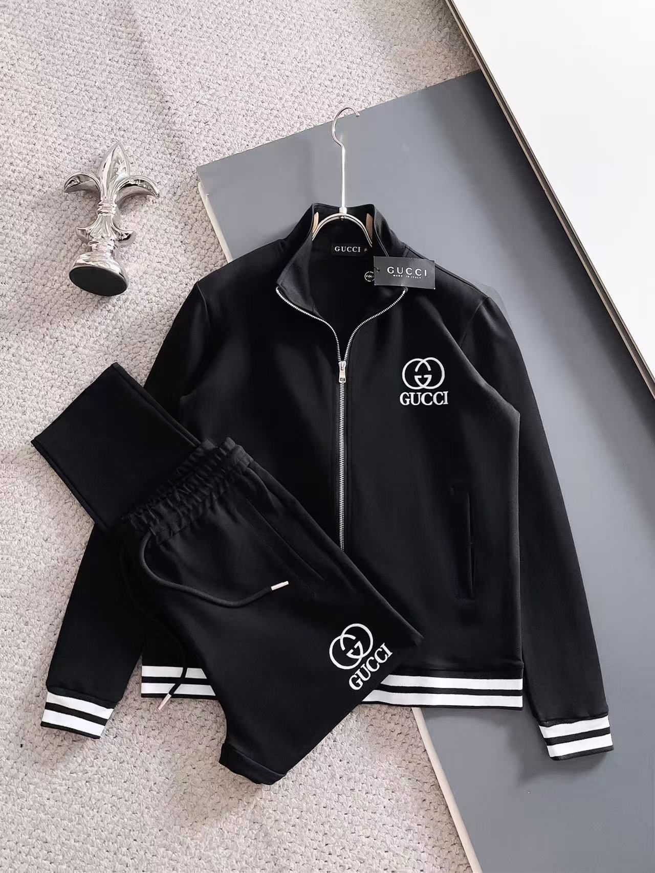 Gucci Hoodie — 7795caa4 Angle 1