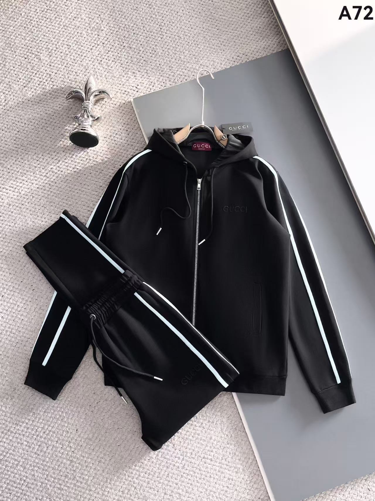 Gucci Hoodie — 798eda70 Angle 1