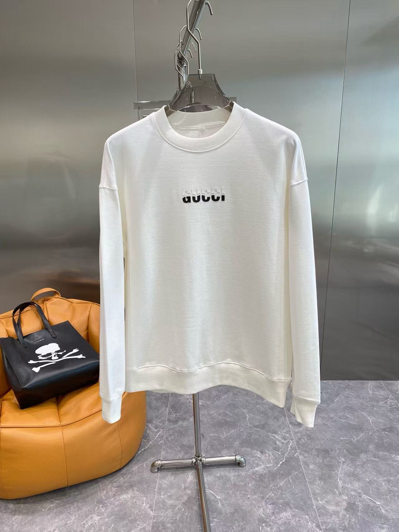 Gucci Hoodie — c685f1eb Angle 1