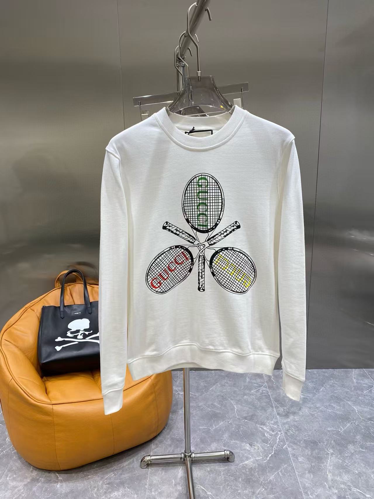 Gucci Hoodie — f1d6f92f Angle 1