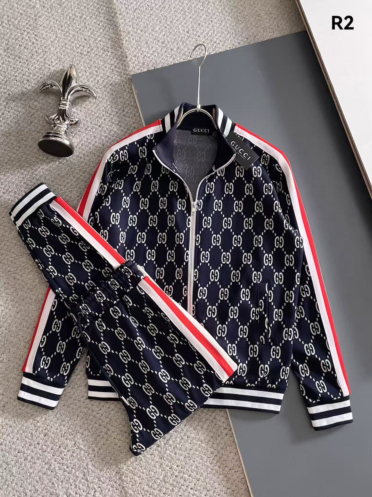 Gucci Hoodie — fb81c5bb Angle 1