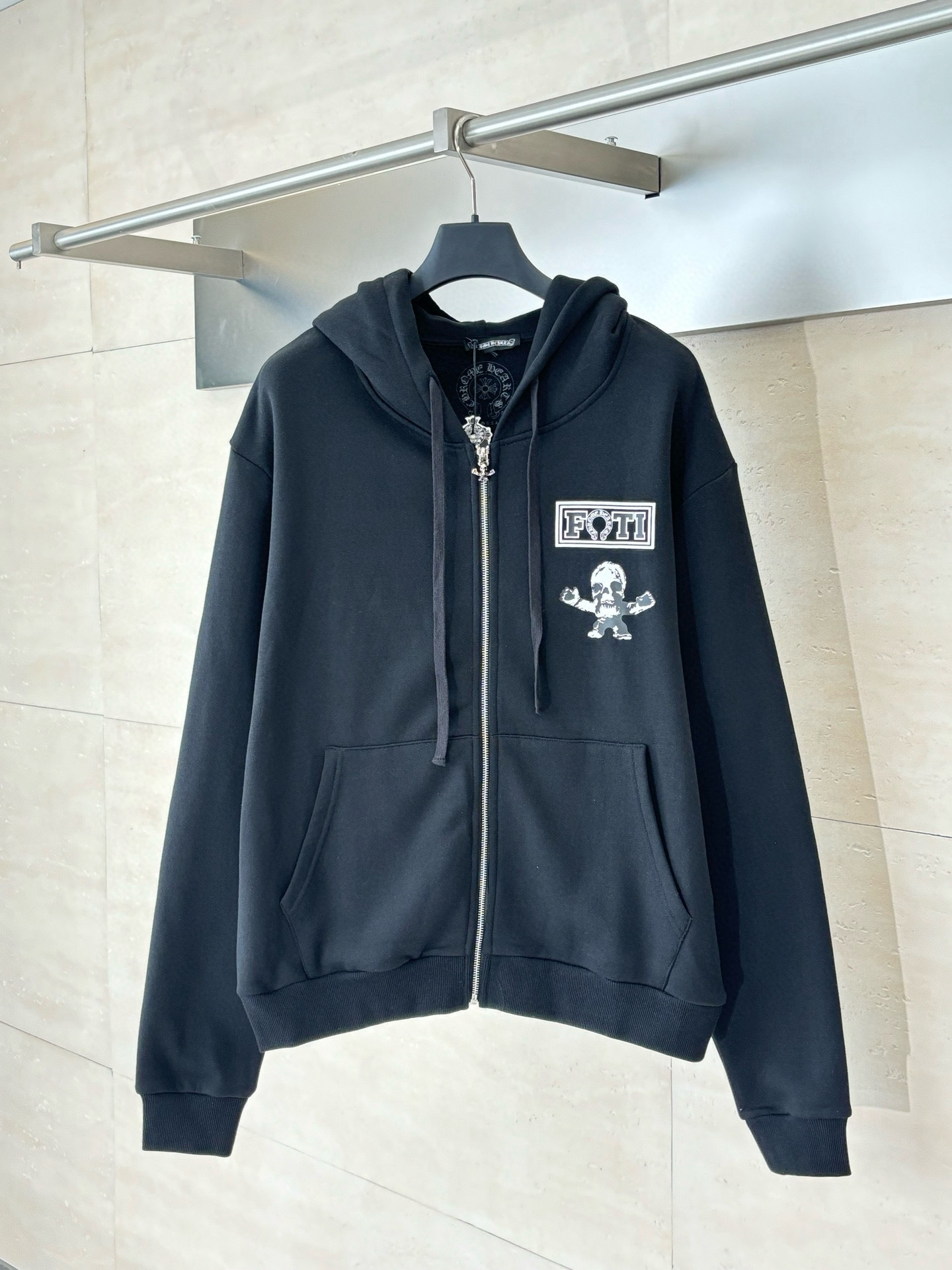 Loewe Hoodie — 77534e35 Angle 1