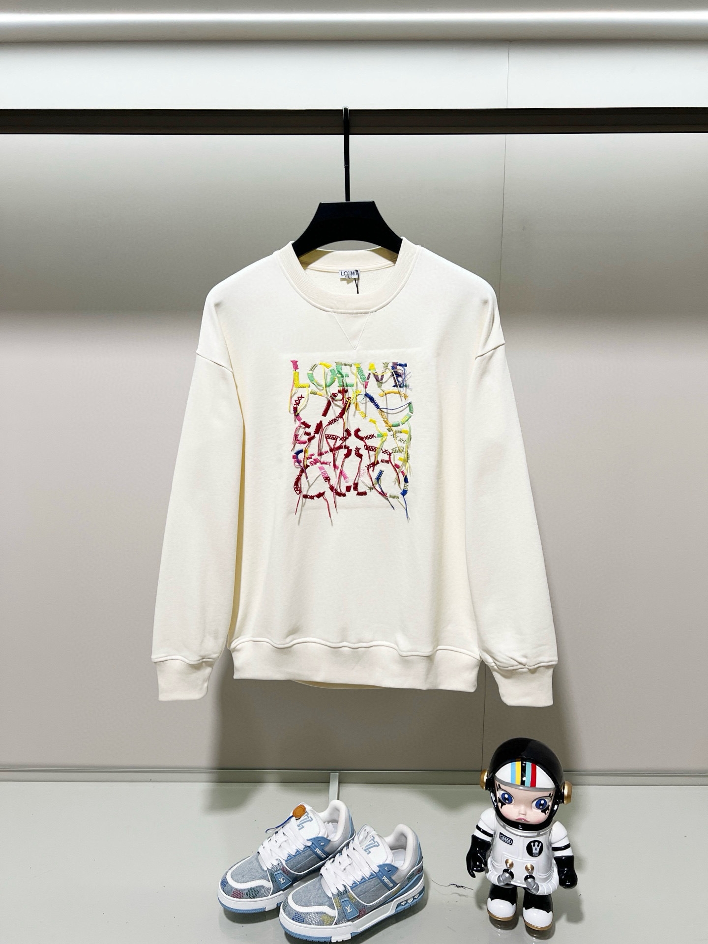 Loewe Hoodie — e020b3f9 Angle 1