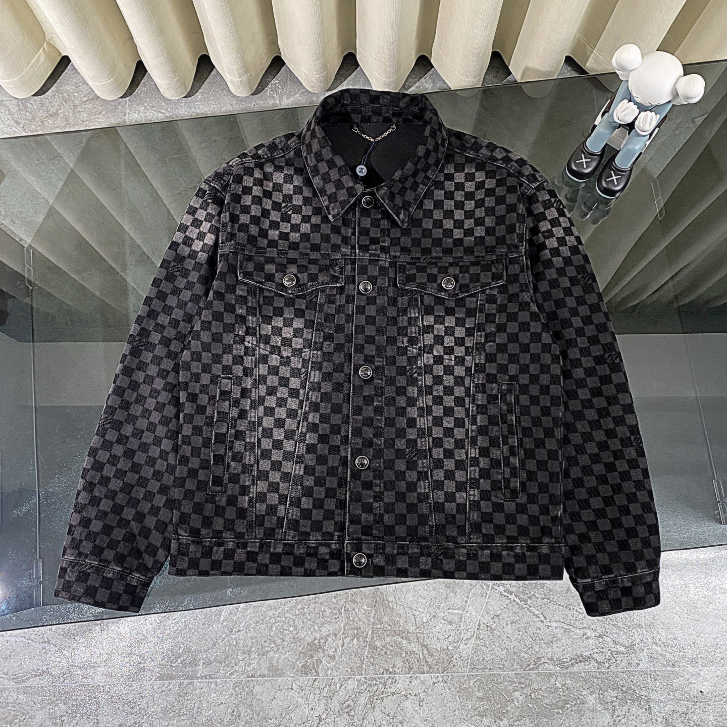 Louis Vuitton Hoodie — 027ca6be Angle 1