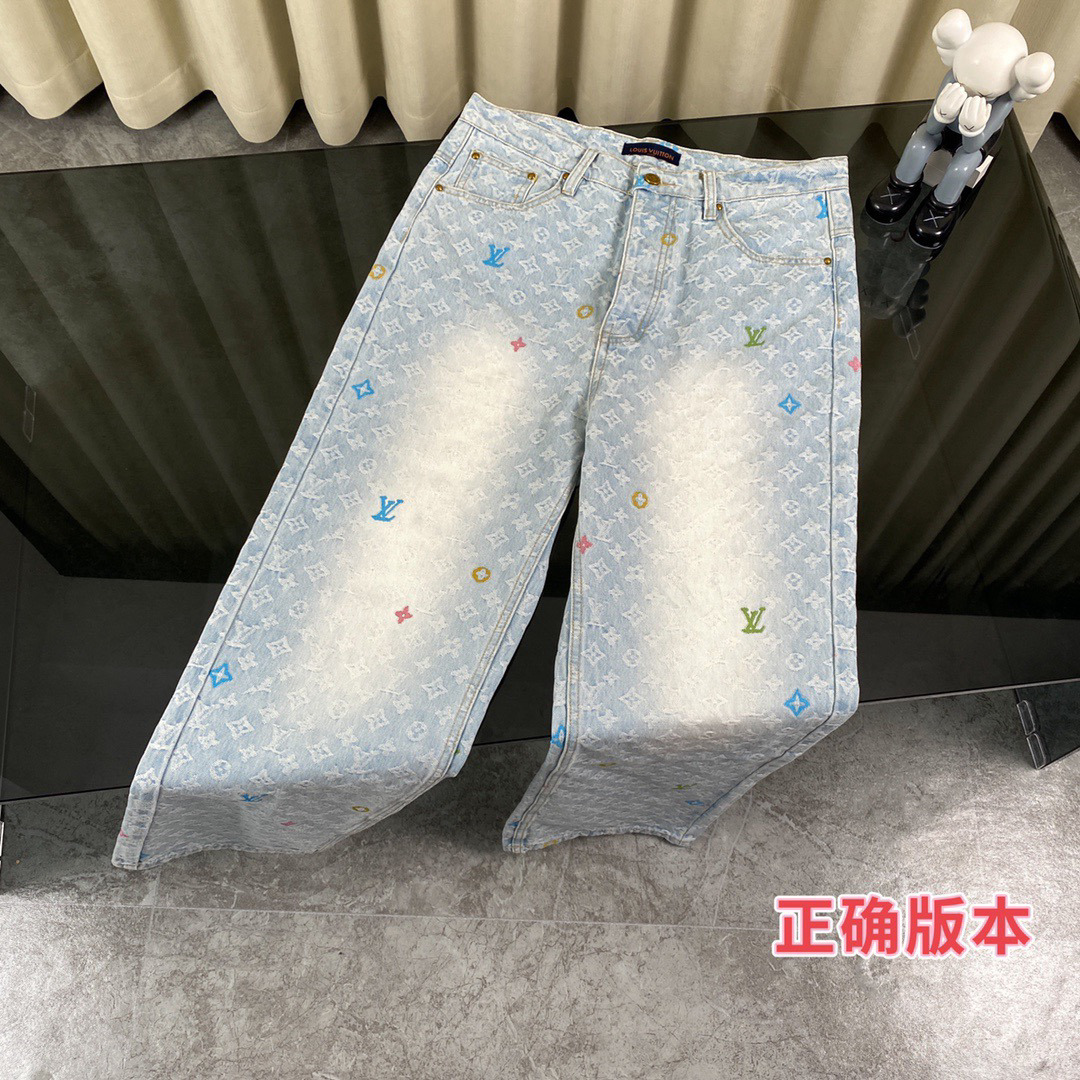 Louis Vuitton Hoodie — 6f4a260f Angle 1
