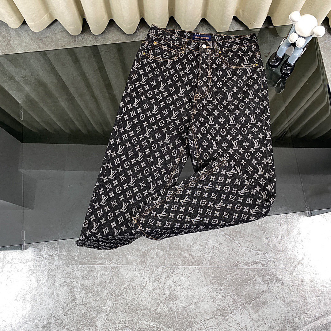 Louis Vuitton Hoodie — dc55a588 Angle 1