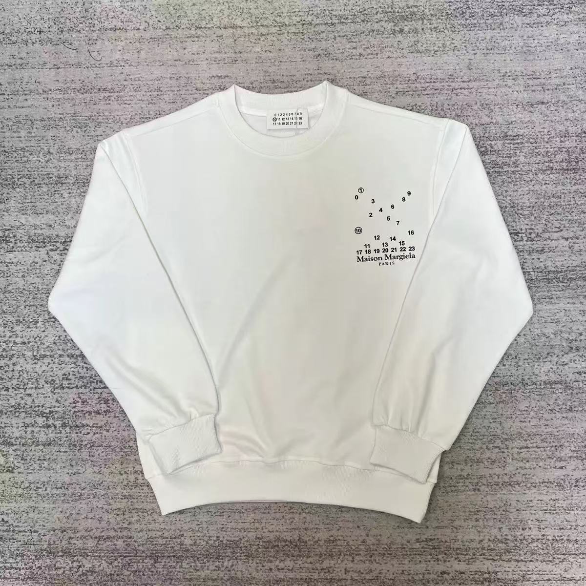 Maison Margiela Hoodie — 03c0a48f Angle 1