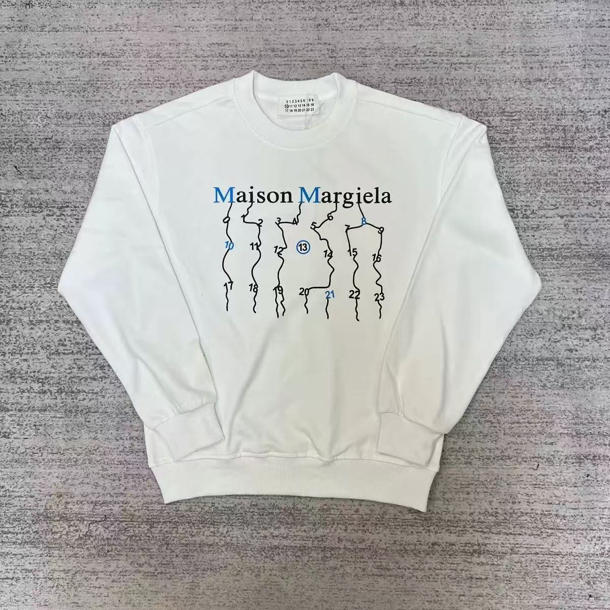 Maison Margiela Hoodie — ee729a34 Angle 1