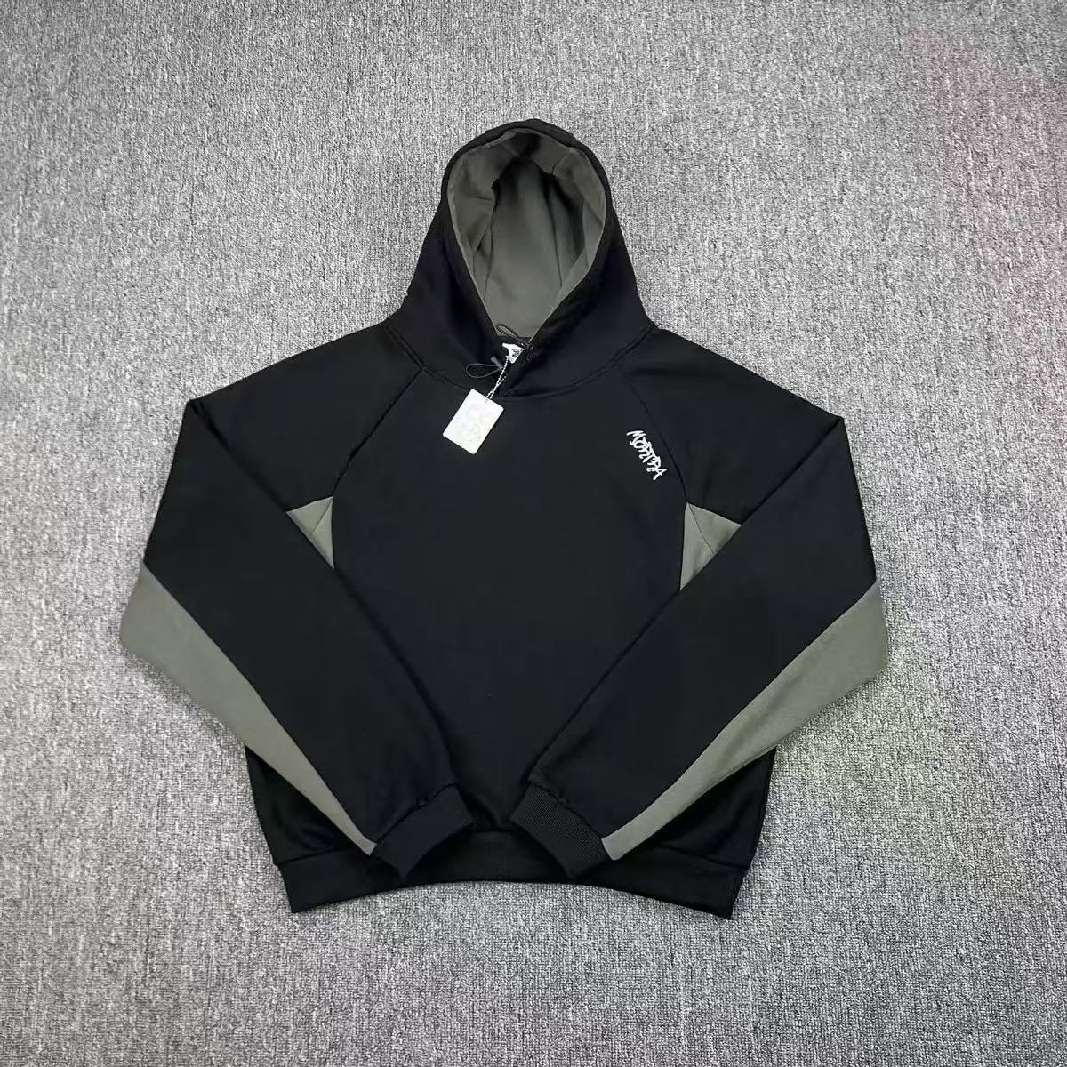 Martra Hoodie — 63eeac40 Angle 1