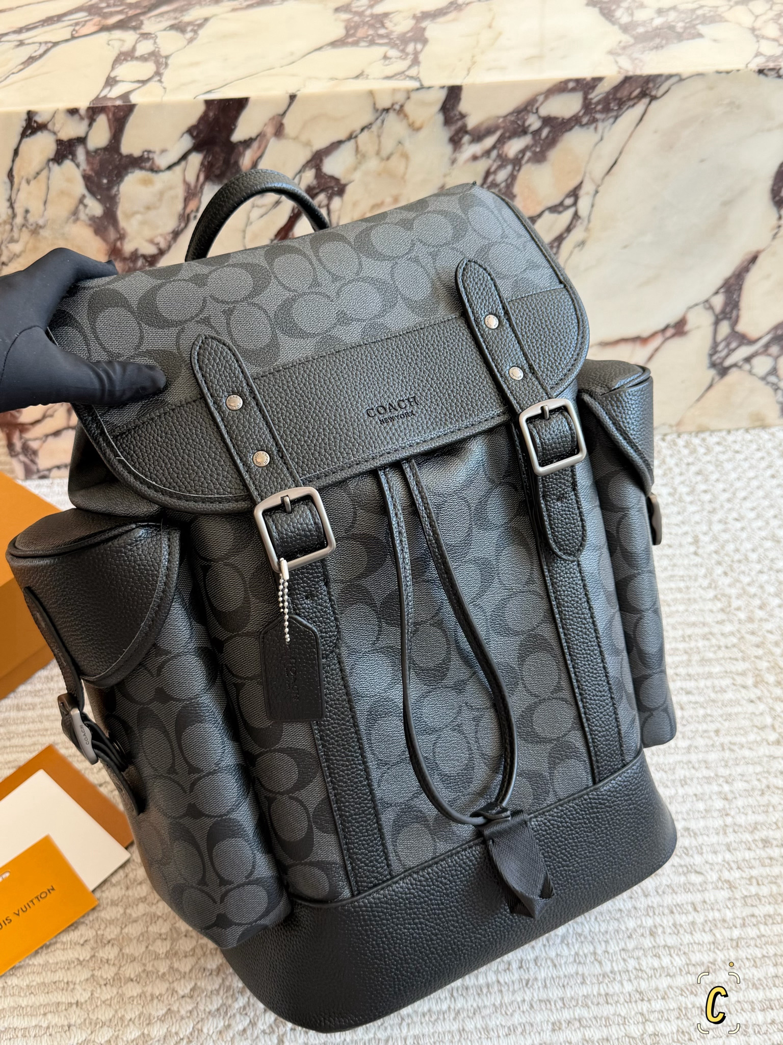 Mens Bags — 07f5f6df Angle 1