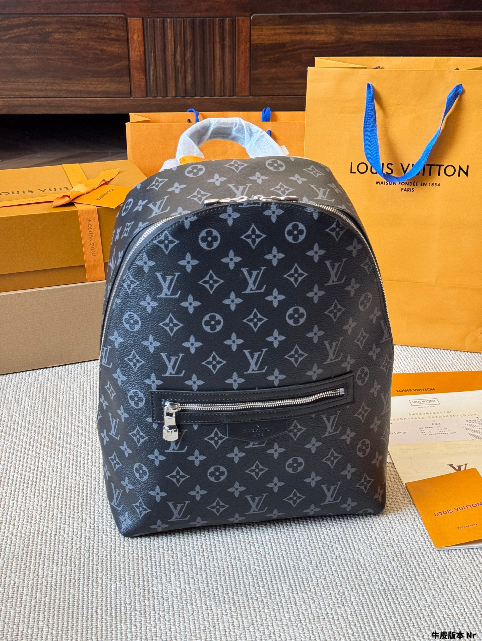 Mens Bags — 3a2130b4 Angle 1