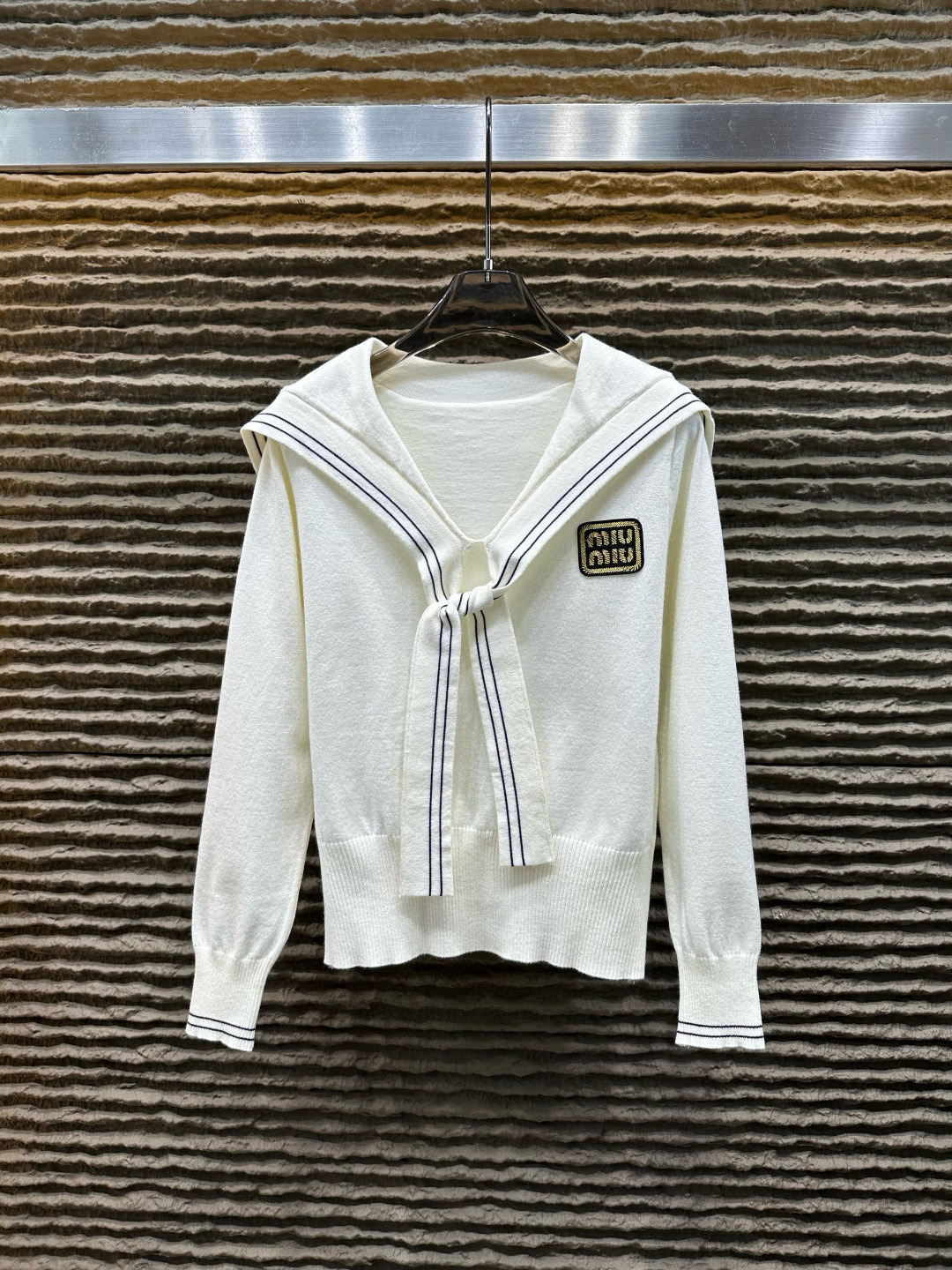 Miu Miu Hoodie — 05c09618 Angle 1