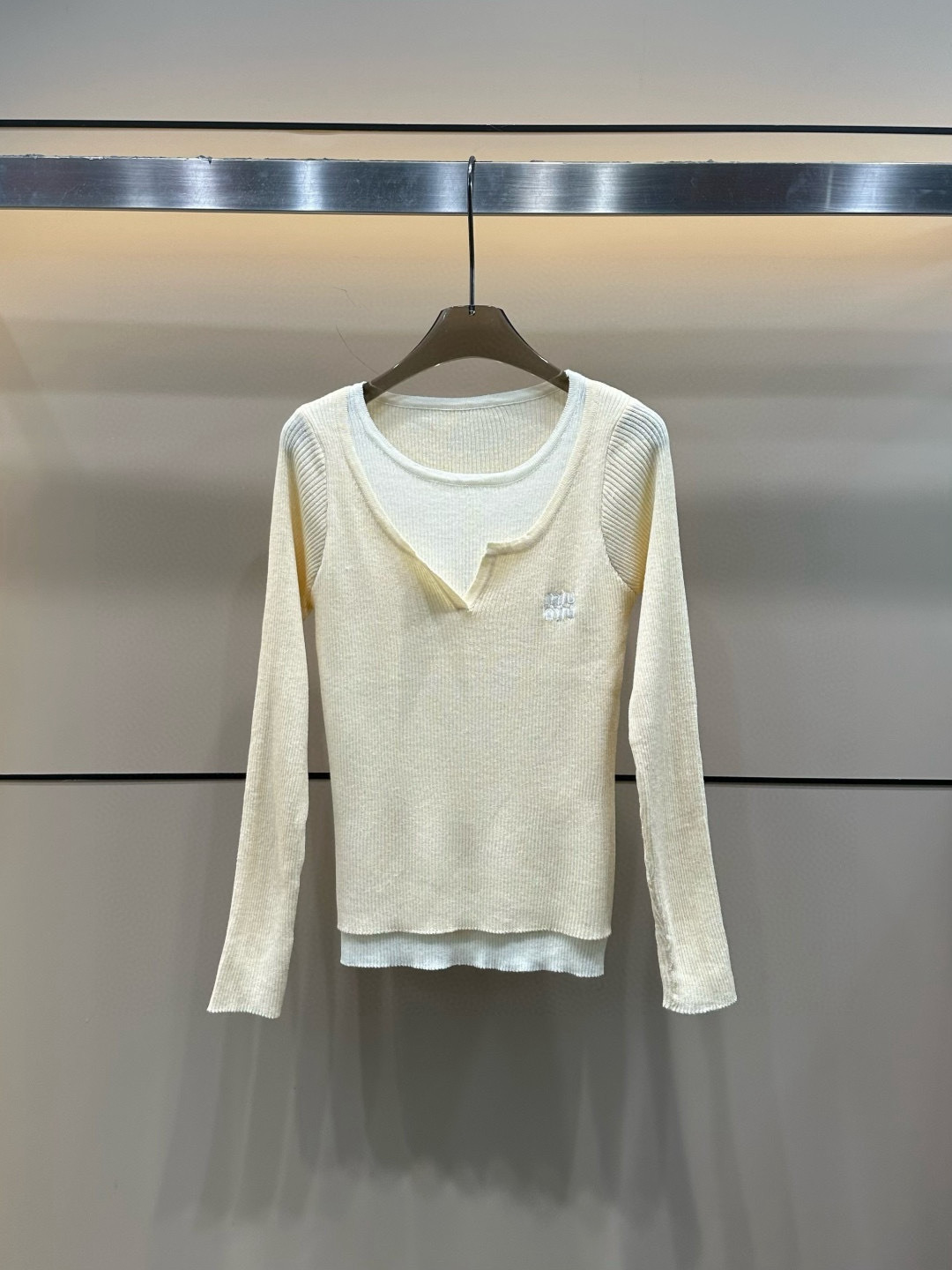 Miu Miu Hoodie — 0b782515 Angle 1