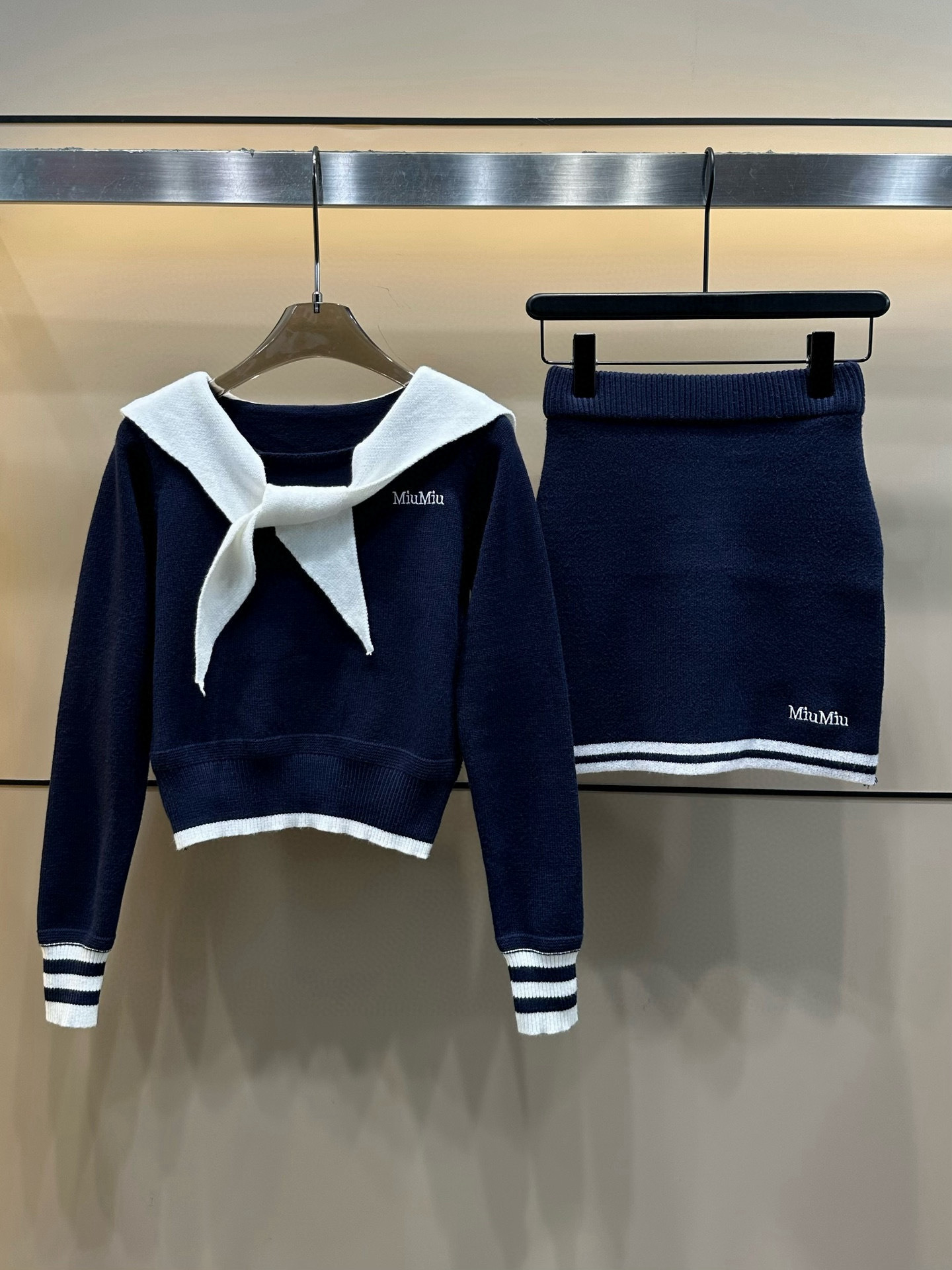 Miu Miu Hoodie — 690ba02b Angle 1