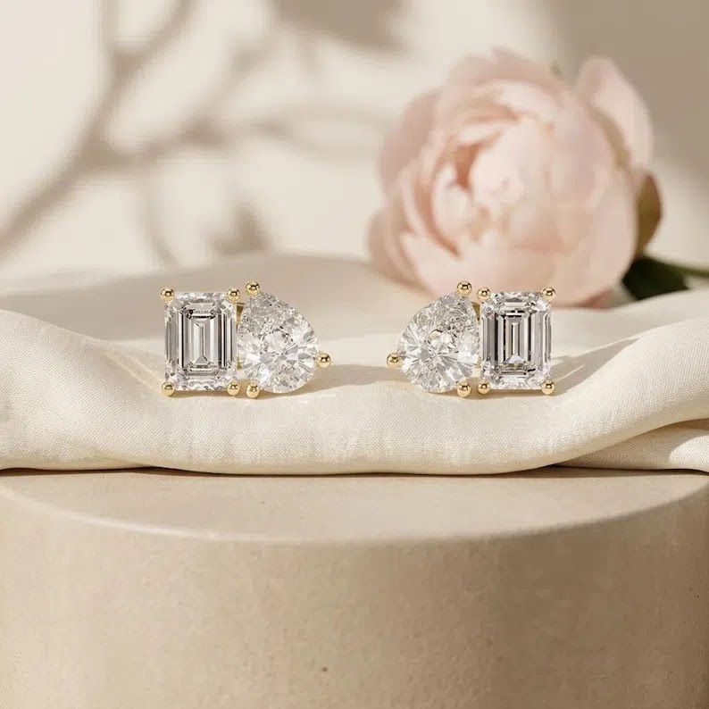 Toi et Moi Lab Diamond Studs | Pear & Emerald Cut | DEF VVS | Silvadium 925, 24K Gold plated, 14Kt Solid Gold | Lifet… Angle 1