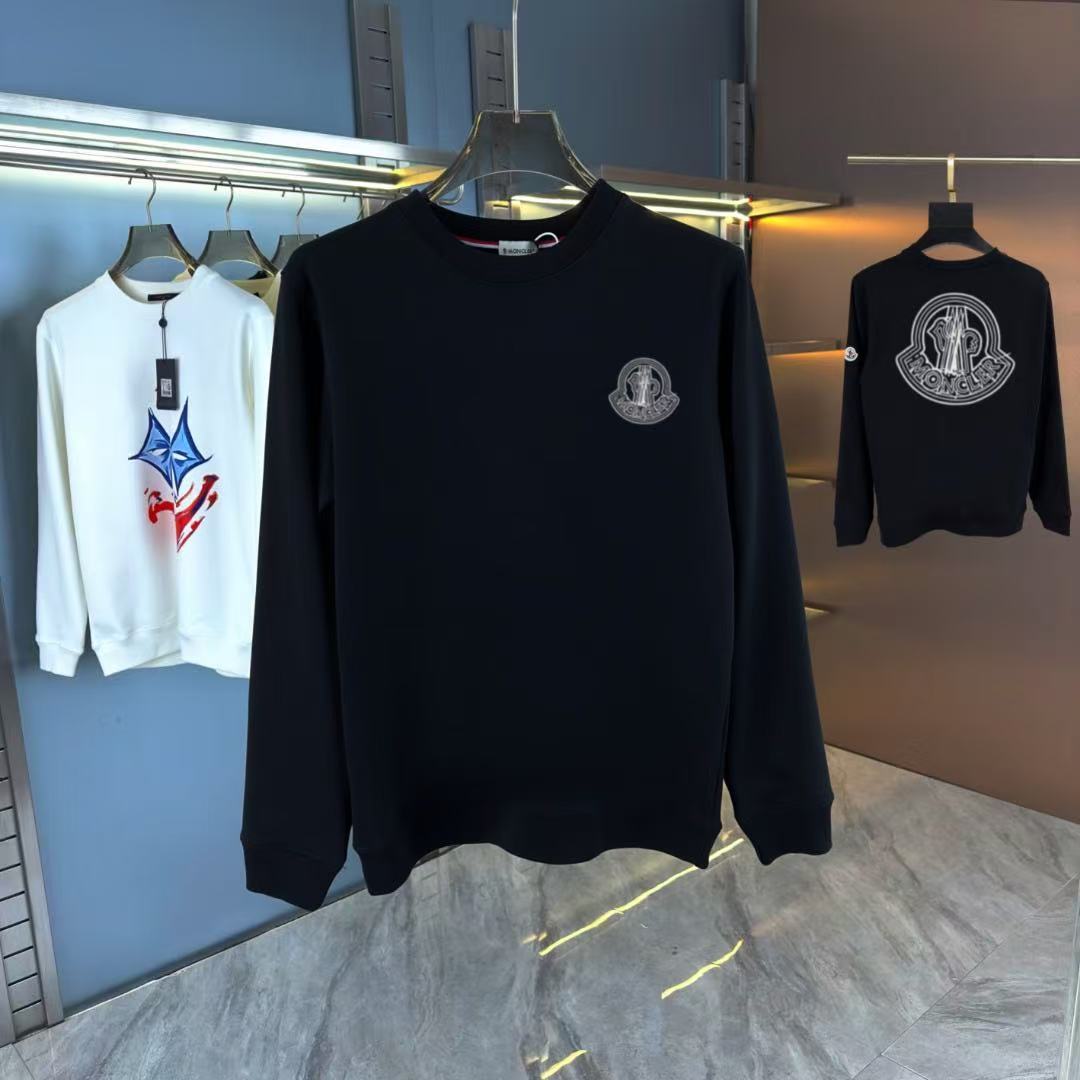 Moncler All — 0496d5d2 Angle 1