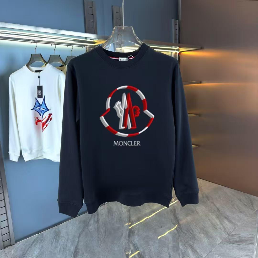 Moncler All — 0a9d1eb7 Angle 1