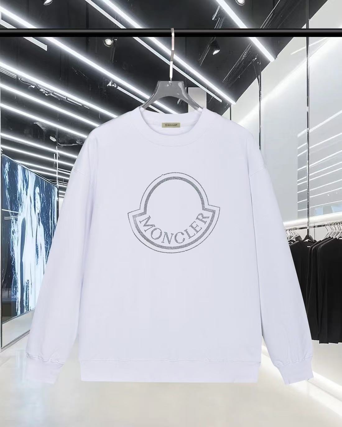 Moncler All — a27f130d Angle 1