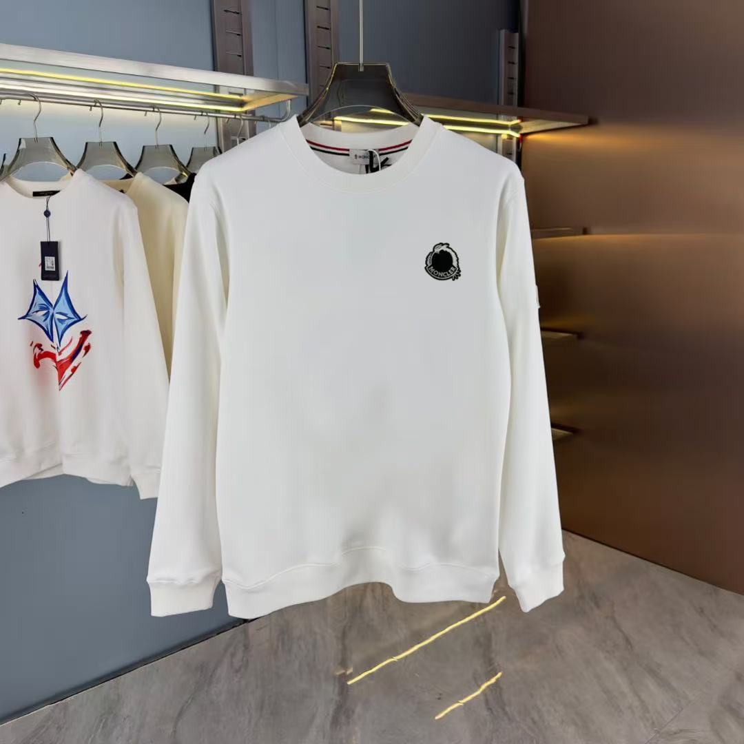 Moncler All — aa99c1d2 Angle 1