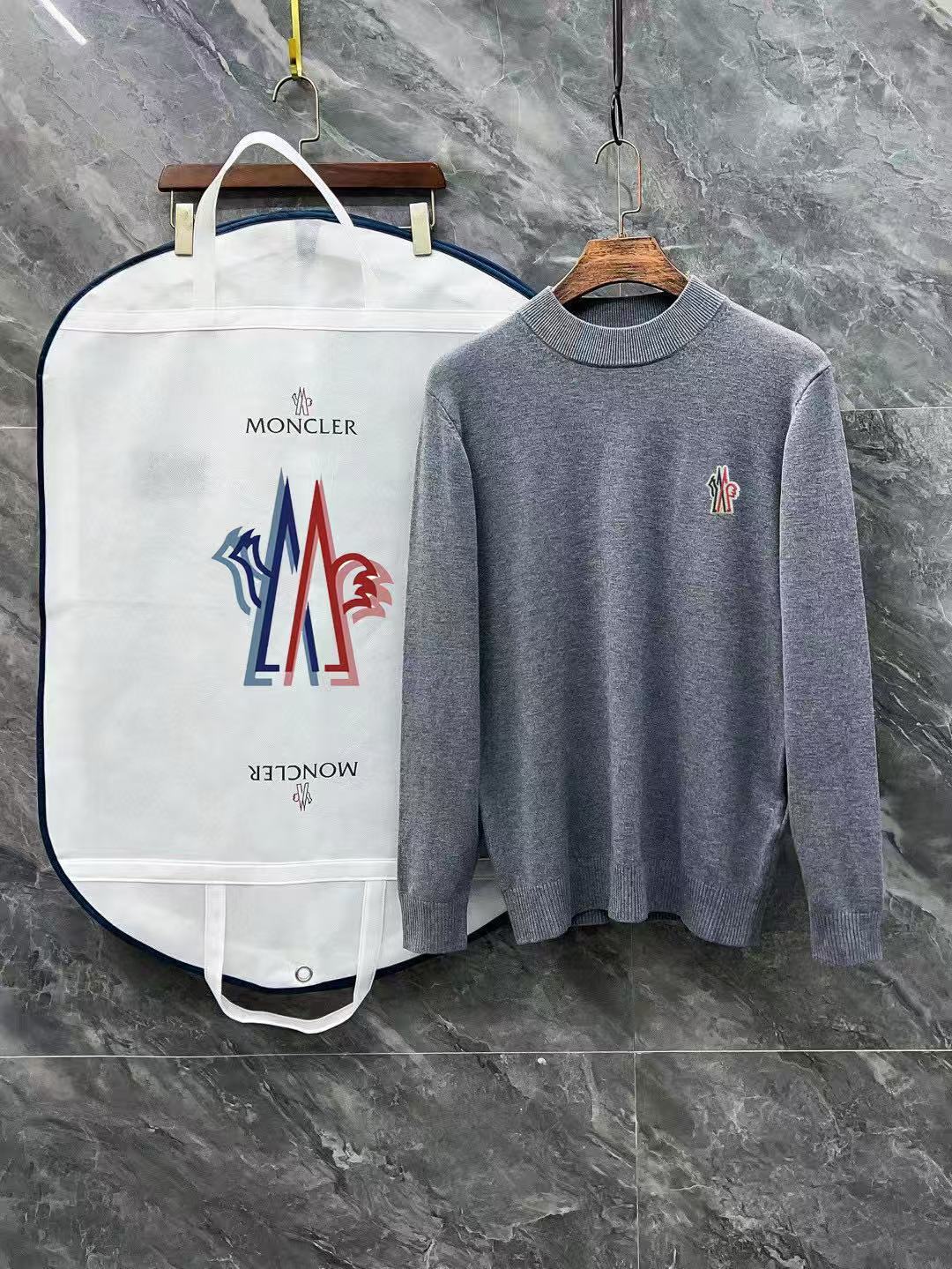 Moncler All — b0c82a78 Angle 1