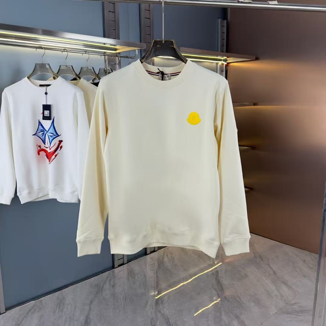Moncler All — bf78c7b2 Angle 1
