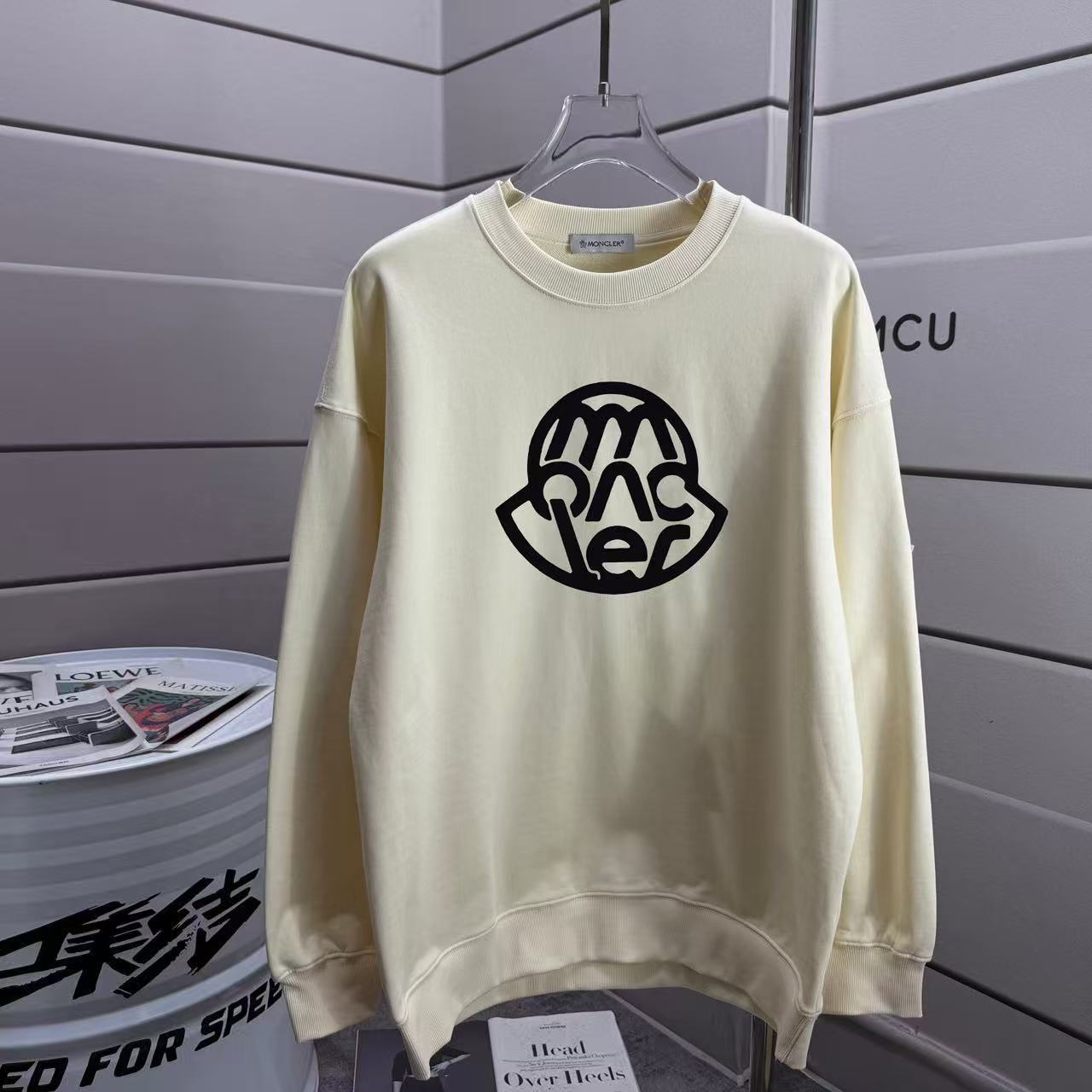Moncler All — dcfe9078 Angle 1