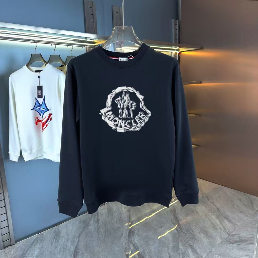 Moncler All — e77f38a4 Angle 1