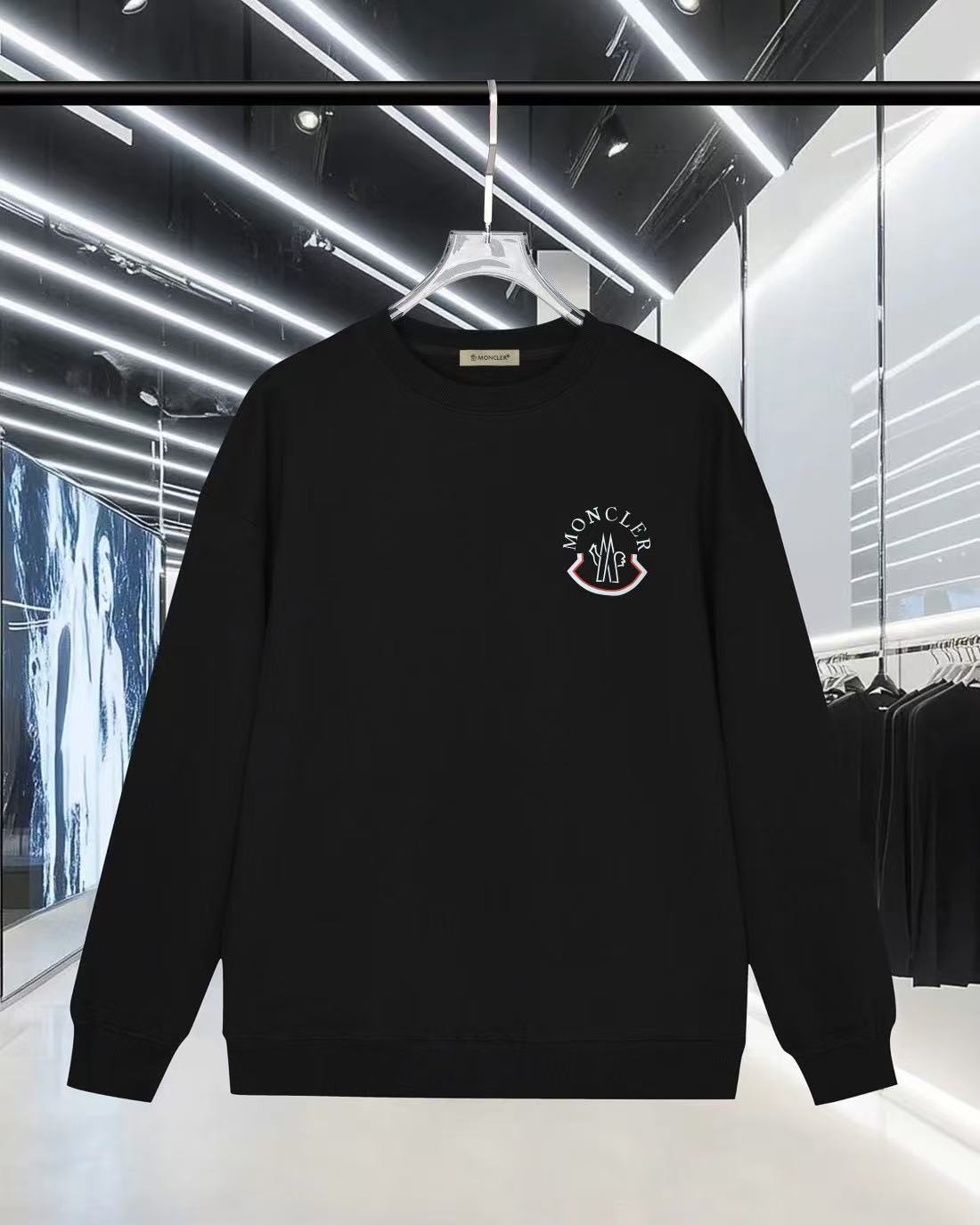 Moncler All — f027aec5 Angle 1