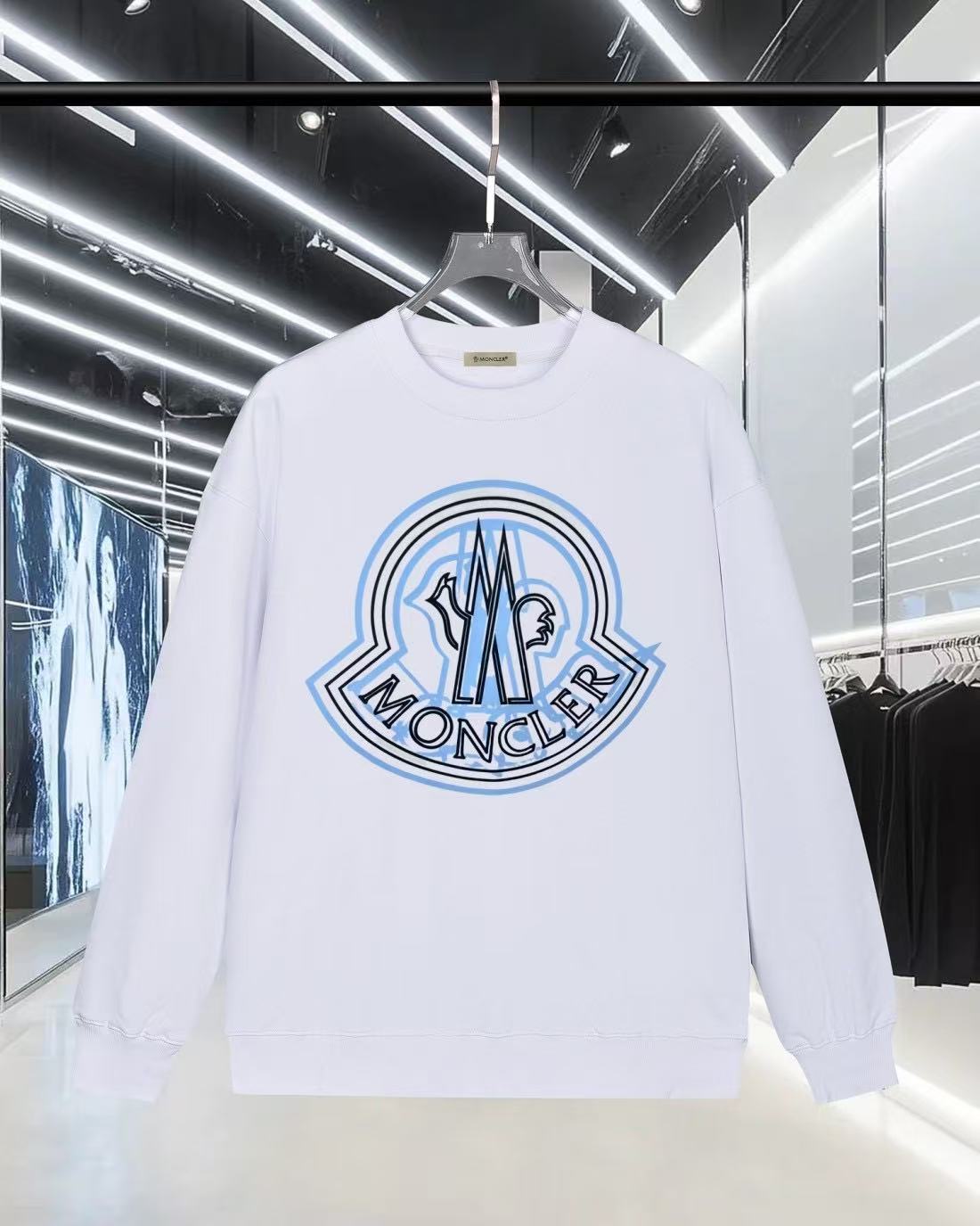 Moncler All — f7672af9 Angle 1