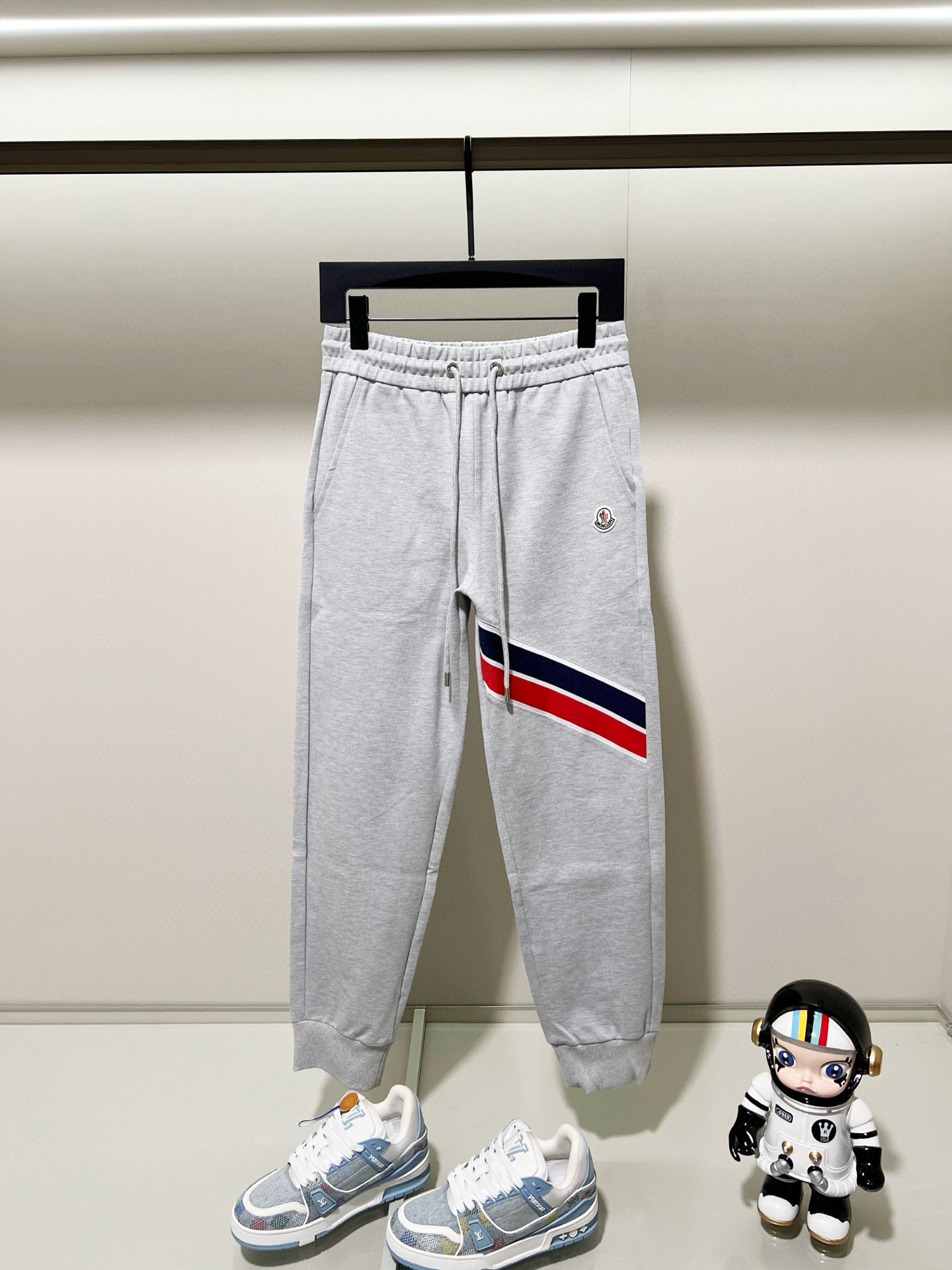 Moncler Hoodie — 00f450bb Angle 1