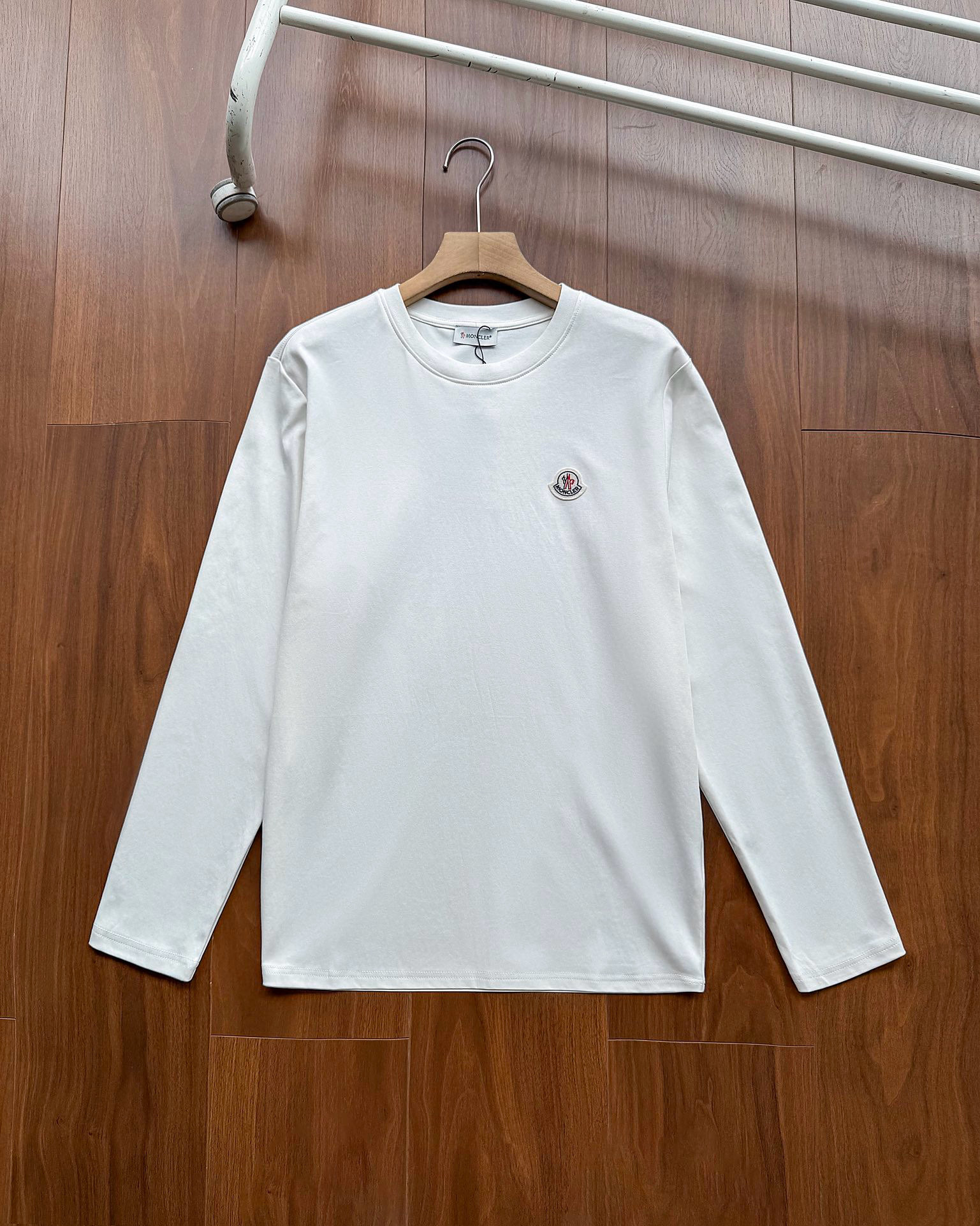 Moncler Hoodie — 2688e0ae Angle 1