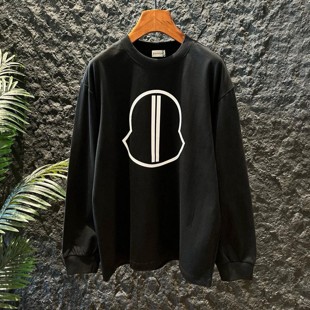 Moncler Hoodie — 5d38e44d Angle 1