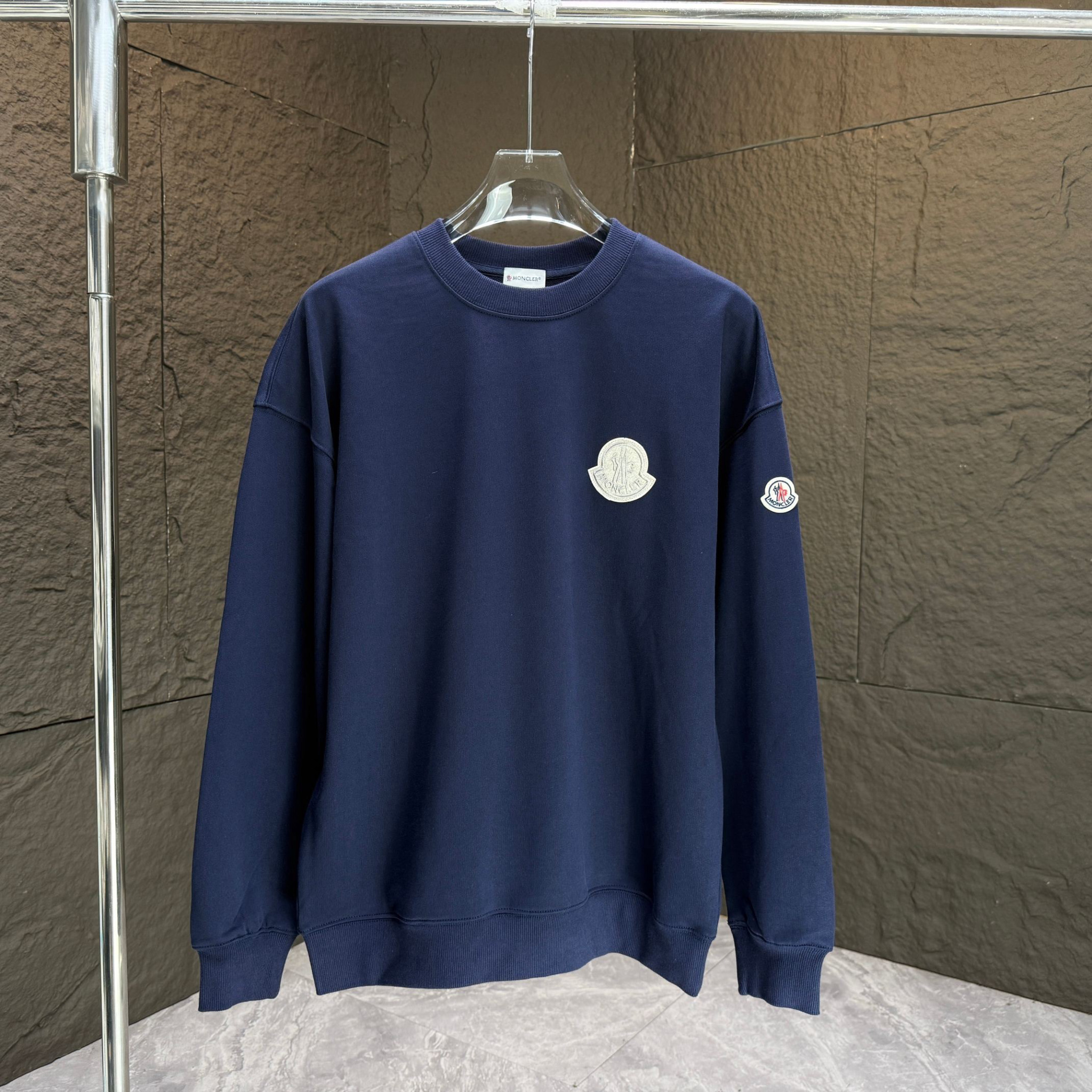 Moncler Hoodie — 6dd4b71e Angle 1