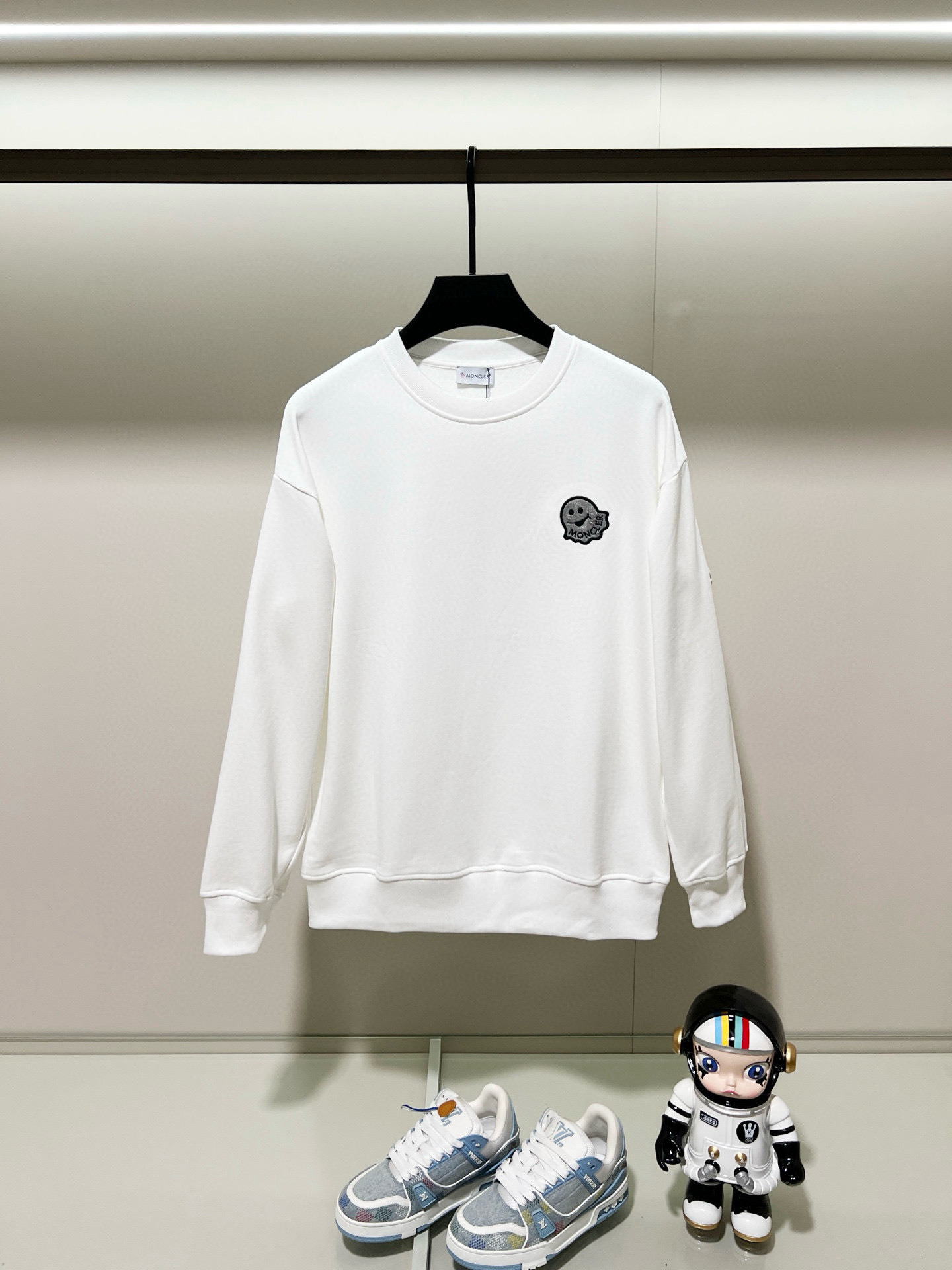 Moncler Hoodie — 7e57a55a Angle 1