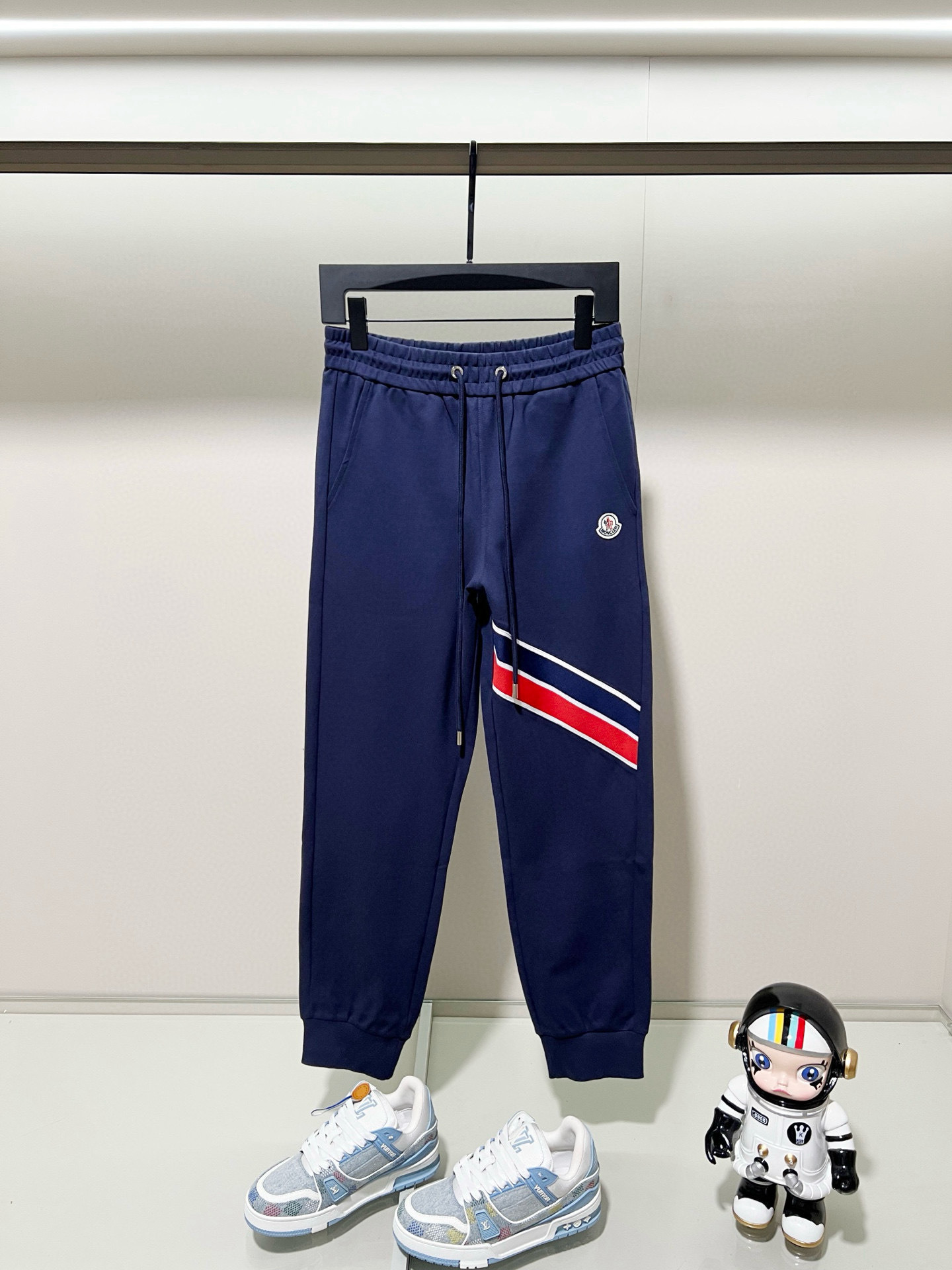 Moncler Hoodie — af6eb369 Angle 1