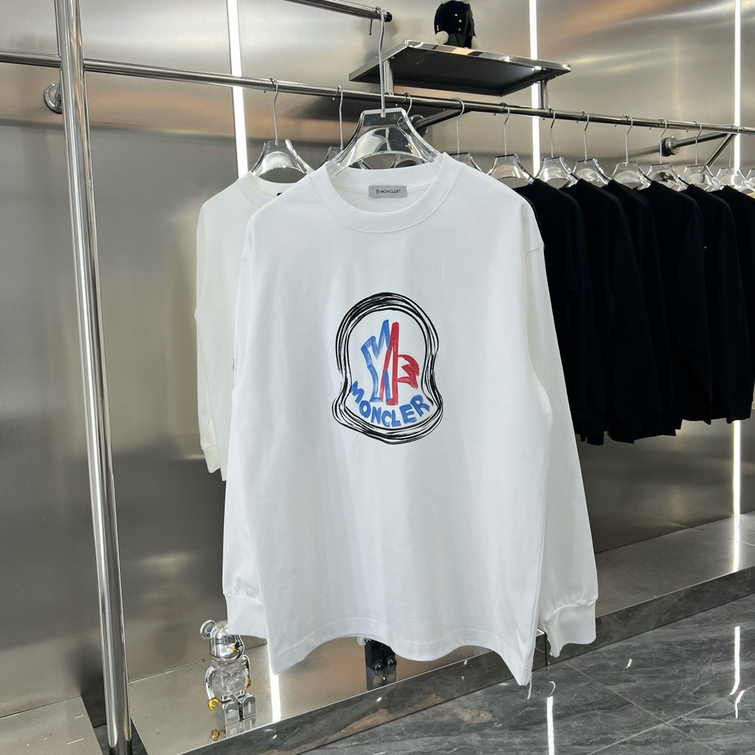 Moncler Hoodie — cc841813 Angle 1