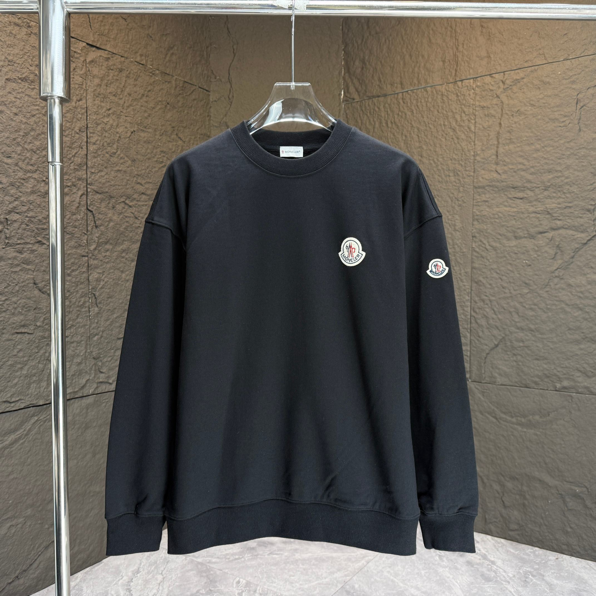 Moncler Hoodie — e9bb76e1 Angle 1