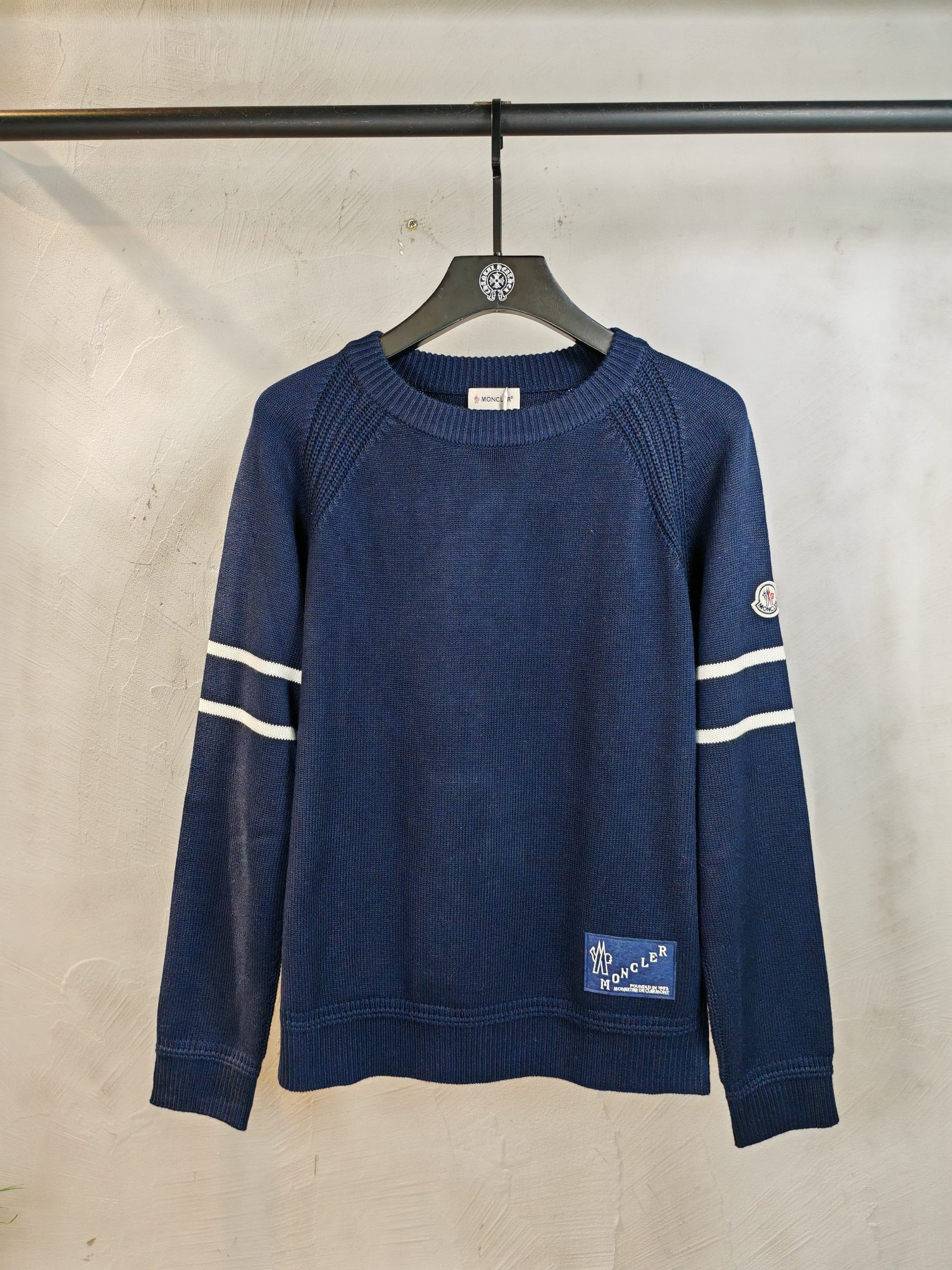 Moncler Hoodie — f15eec60 Angle 1